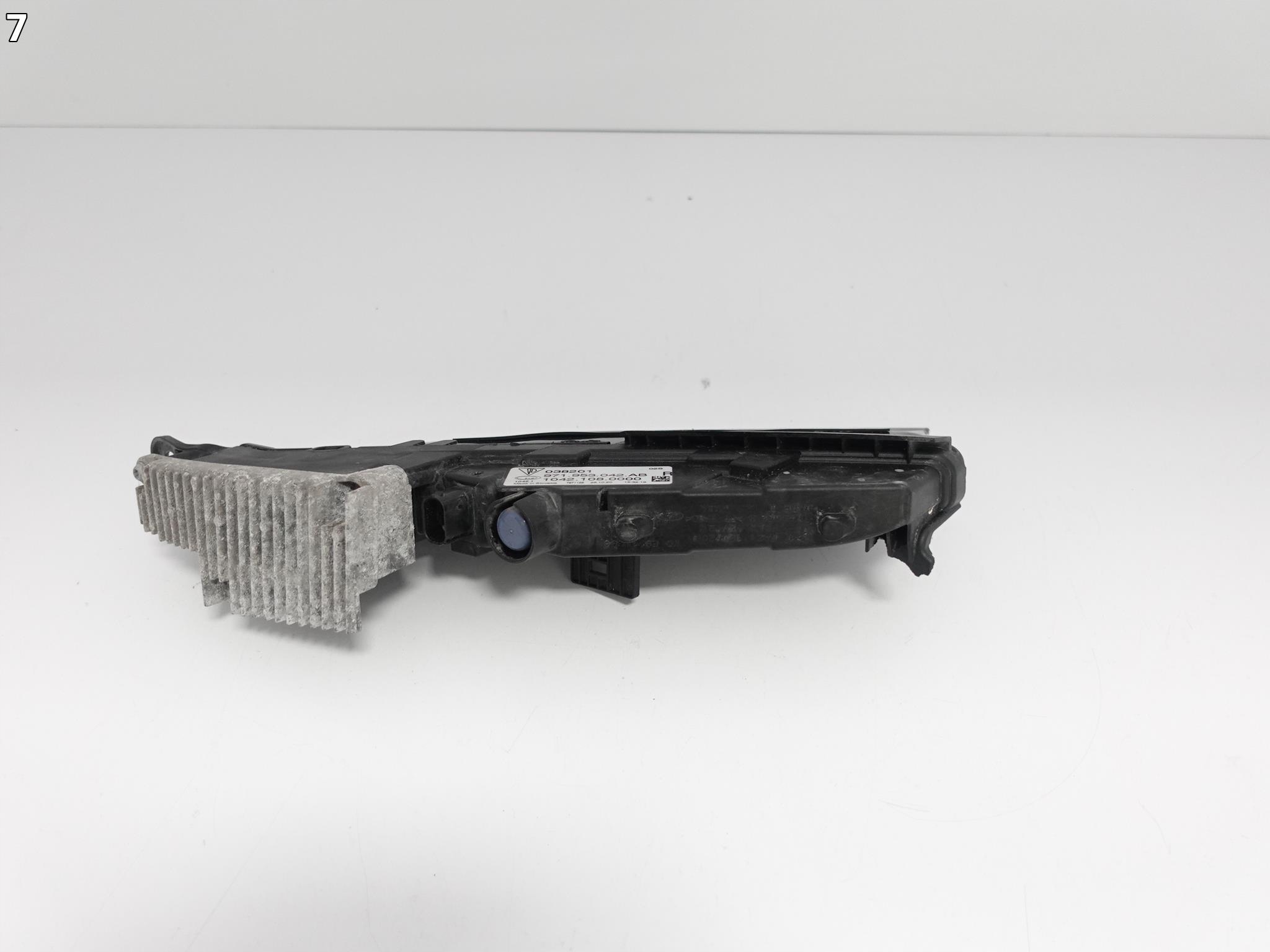 PORSCHE PANAMERA 971 16- LED DRL LAMPA PRAWA PORSCHE PANAMERA 971 16- LED DRL LAMPA PRAWA - obrazek 8