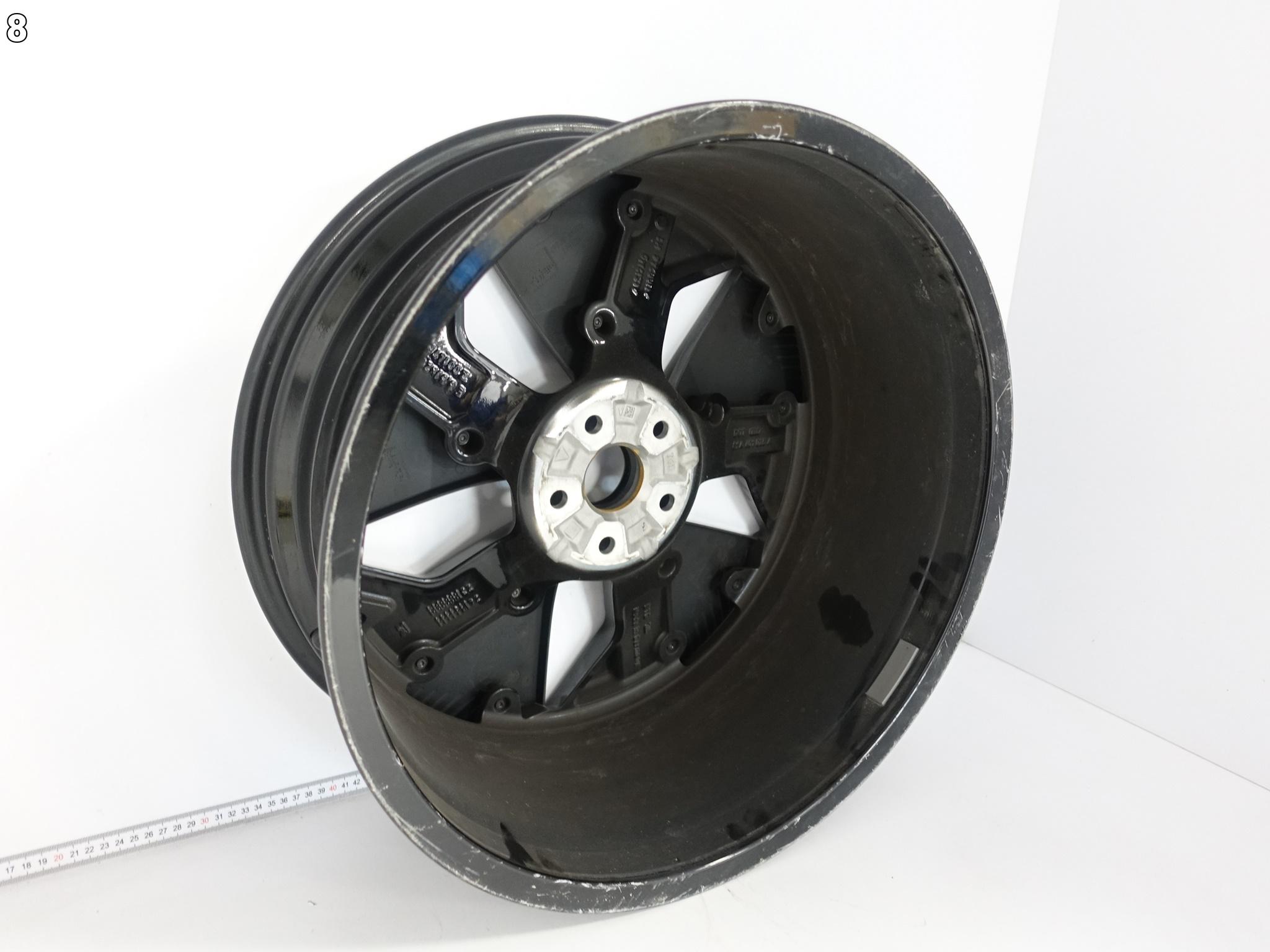 AUDI Q4 E-TRON 89A RS & SPORTBACK FELGA 8,5Jx21 ET40 5×112 AUDI Q4 E-TRON 89A RS & SPORTBACK FELGA 8,5Jx21 ET40 5x112 - obrazek 9