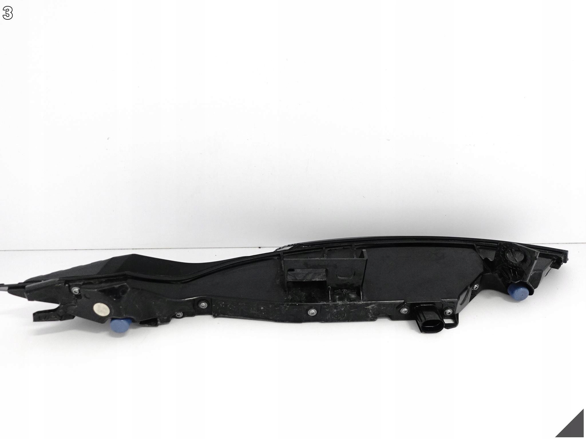 PORSCHE 911 992 19- LAMPA LED PRAWA CIEMNA TYŁ EU EXCLUSIVE 9P5945092B PORSCHE 911 992 19- LAMPA LED PRAWA CIEMNA TYŁ EU EXCLUSIVE 9P5945092B - obrazek 4