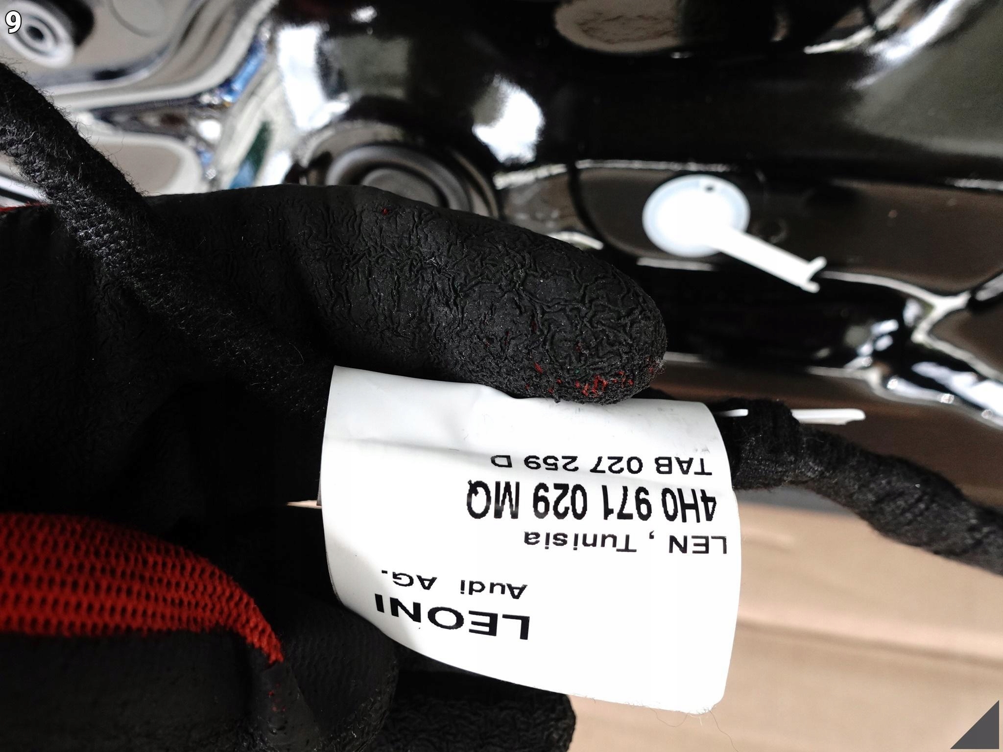 AUDI A8 S8 D4 4H0 09-17 LIFT DRZWI LEWE PRZÓD + SZYBA DEMONTAŻ KOLOR LY9T AUDI A8 S8 D4 4H0 09-17 LIFT DRZWI LEWE PRZÓD + SZYBA DEMONTAŻ KOLOR LY9T - obrazek 10