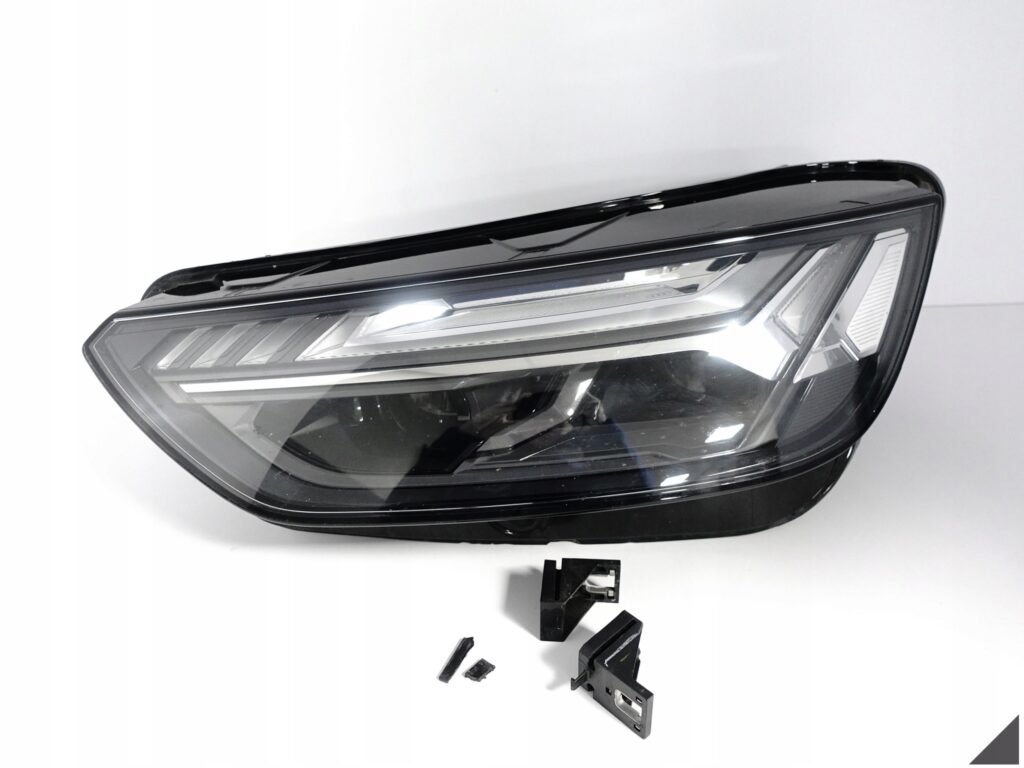 AUDI Q5 SQ5 II 80A FY LIFT 21- MATRIX FULL LED LAMPA LEWA PRZÓD EU *035E*