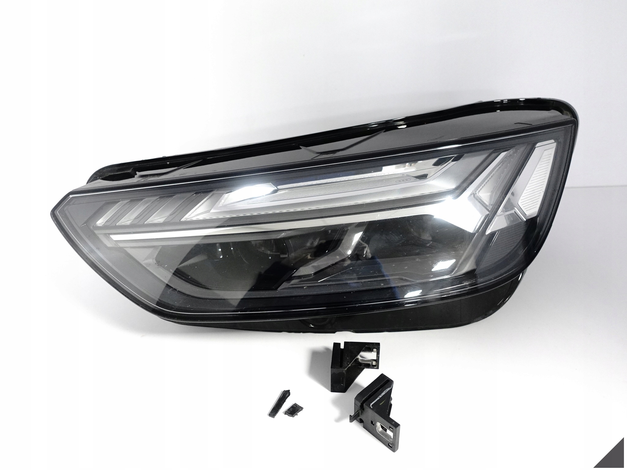 AUDI Q5 SQ5 II 80A FY LIFT 21- MATRIX FULL LED LAMPA LEWA PRZÓD EU *035E* AUDI Q5 SQ5 II 80A FY LIFT 21- MATRIX FULL LED LAMPA LEWA PRZÓD EU *035E*