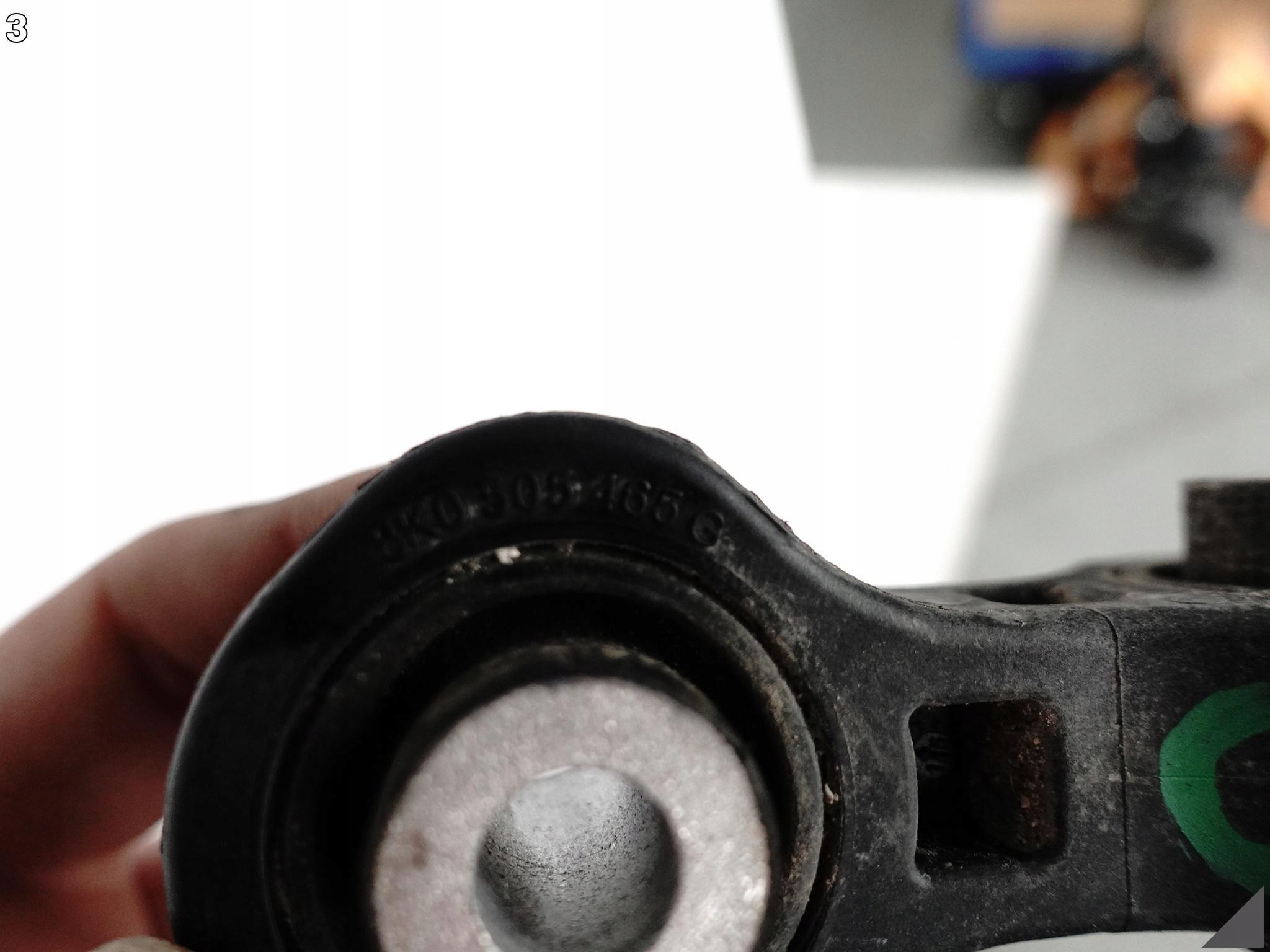 AUDI A6 S6 4G0 A7 S7 4G8 A8 S8 4H0 ŁĄCZNIK WSPORNIK STABILIZATORA TYŁ L=R AUDI A6 S6 4G0 A7 S7 4G8 A8 S8 4H0 ŁĄCZNIK WSPORNIK STABILIZATORA TYŁ L=R - obrazek 4