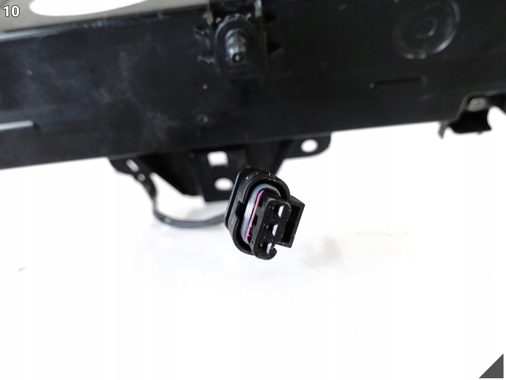 POLESTAR II 2 20- LAMPA LED LISTWA BLENDA W BAGAŻNIK TYŁ EUROPA 32228372 POLESTAR II 2 20- LAMPA LED LISTWA BLENDA W BAGAŻNIK TYŁ EUROPA 32228372 - obrazek 11