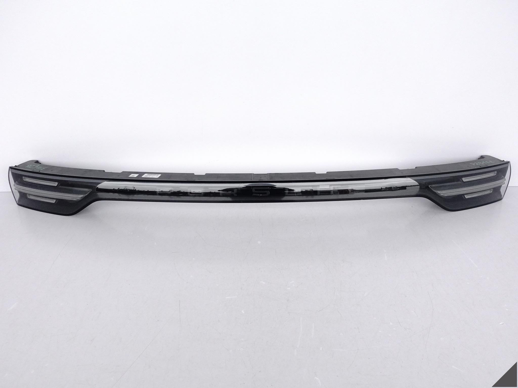 PORSCHE CAYENNE III E3 9Y0 18-23 LAMPA LED BLENDA W BAGAŻNIK TYŁ EU CIEMNA PORSCHE CAYENNE III E3 9Y0 18-23 LAMPA LED BLENDA W BAGAŻNIK TYŁ EU CIEMNA