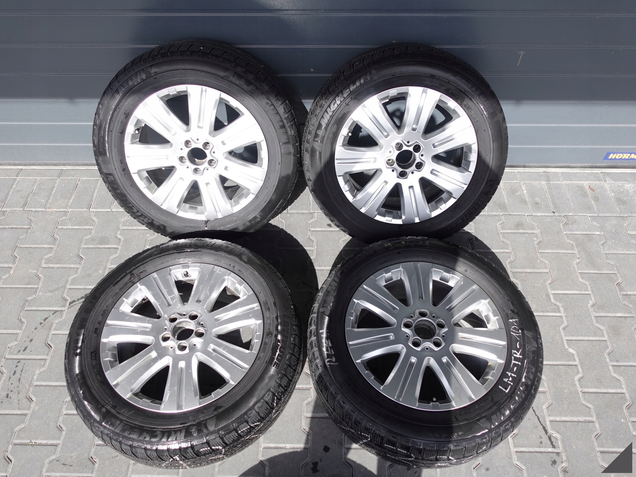 MERCEDES GL X164 ML W164 8,5JX19 ET56 MICHELIN 265/55 FELGI+OPONY 5MM ZIMA MERCEDES GL X164 ML W164 8,5JX19 ET56 MICHELIN 265/55 FELGI+OPONY 5MM ZIMA