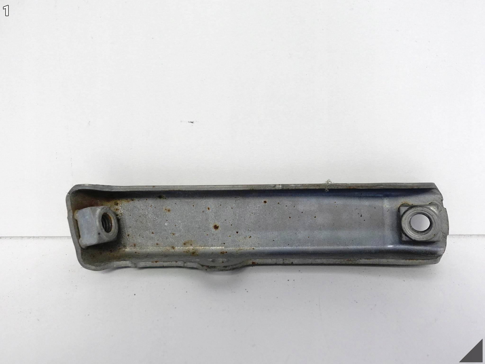 AUDI A8 S8 4H0 D4 LIFT 09-17 WSPORNIK ŚLIZG SKRZYNI BIEGÓW PRAWY 4H0399404E AUDI A8 S8 4H0 D4 LIFT 09-17 WSPORNIK ŚLIZG SKRZYNI BIEGÓW PRAWY 4H0399404E - obrazek 2
