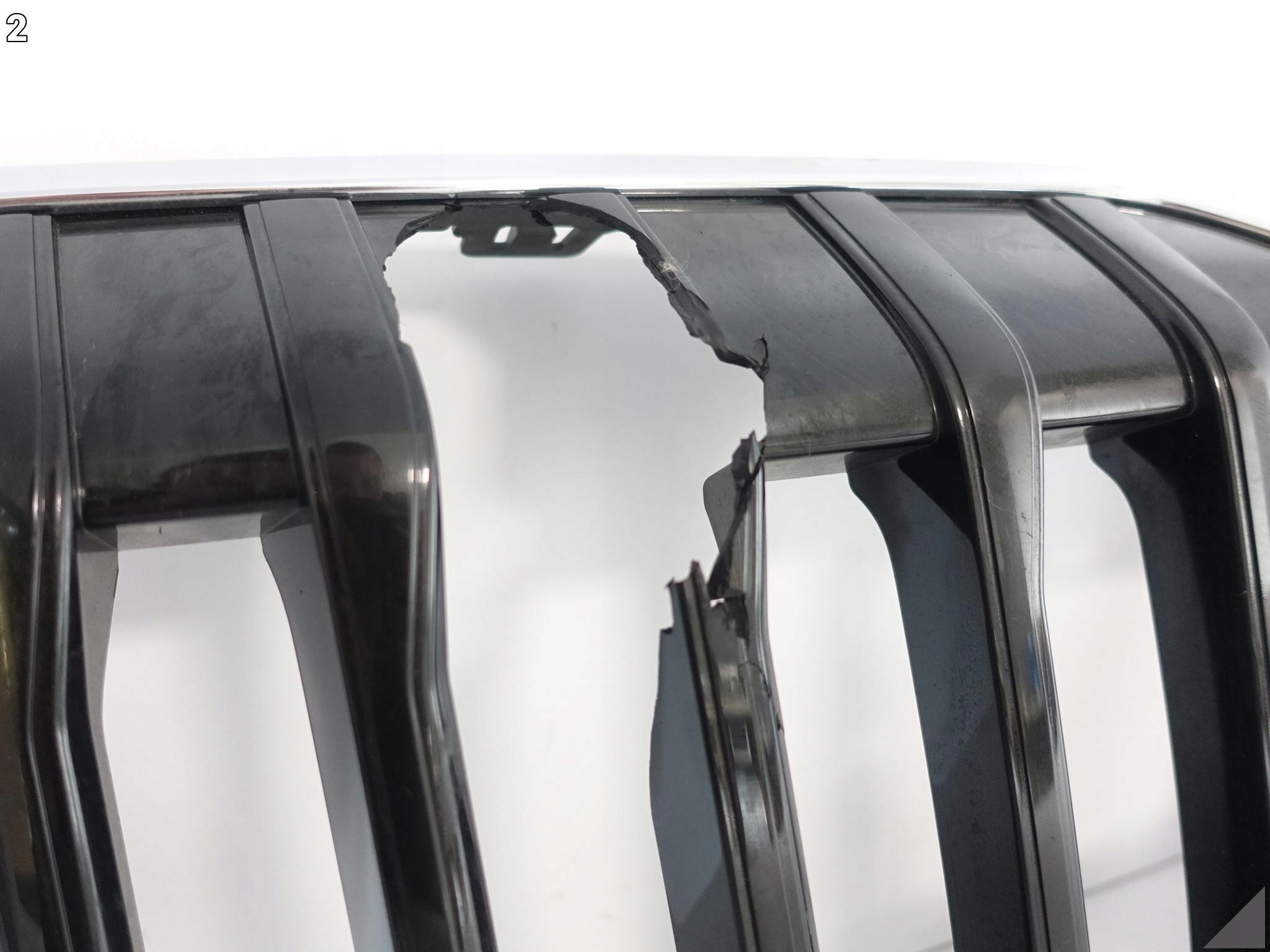 BMW 2 U06 21- GRILL ATRAPA KRATKA NERKA W ZDERZAK CHROM BMW 2 U06 21- GRILL ATRAPA KRATKA NERKA W ZDERZAK CHROM - obrazek 3