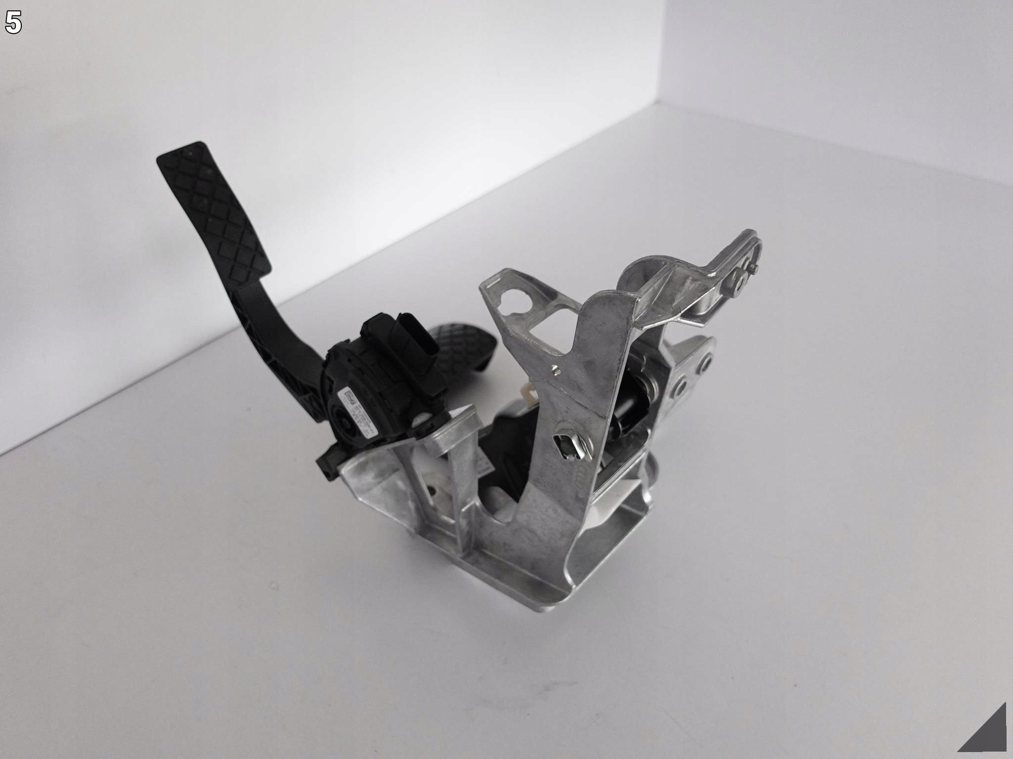 AUDI A7 4G8 A6 4G0 C7 LIFT A8 4H0 PEDAŁY AUTOMAT HAMULEC GAZ AUDI A7 4G8 A6 4G0 C7 LIFT A8 4H0 PEDAŁY AUTOMAT HAMULEC GAZ - obrazek 6