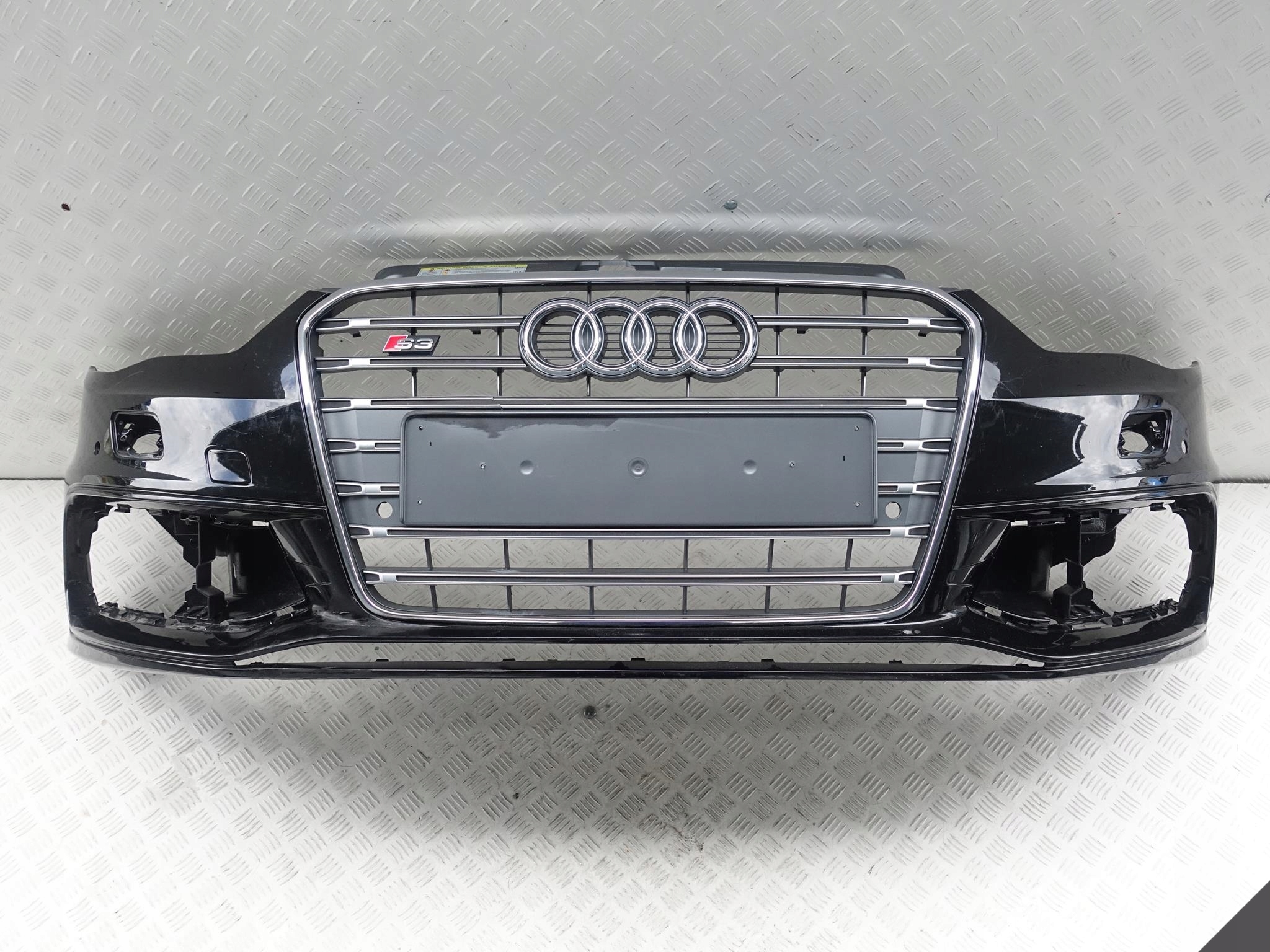 AUDI S3 8V3 12-16 KIEROWNICA+GRILL+ZDERZAK PRZÓD AUDI S3 8V3 12-16 KIEROWNICA+GRILL+ZDERZAK PRZÓD
