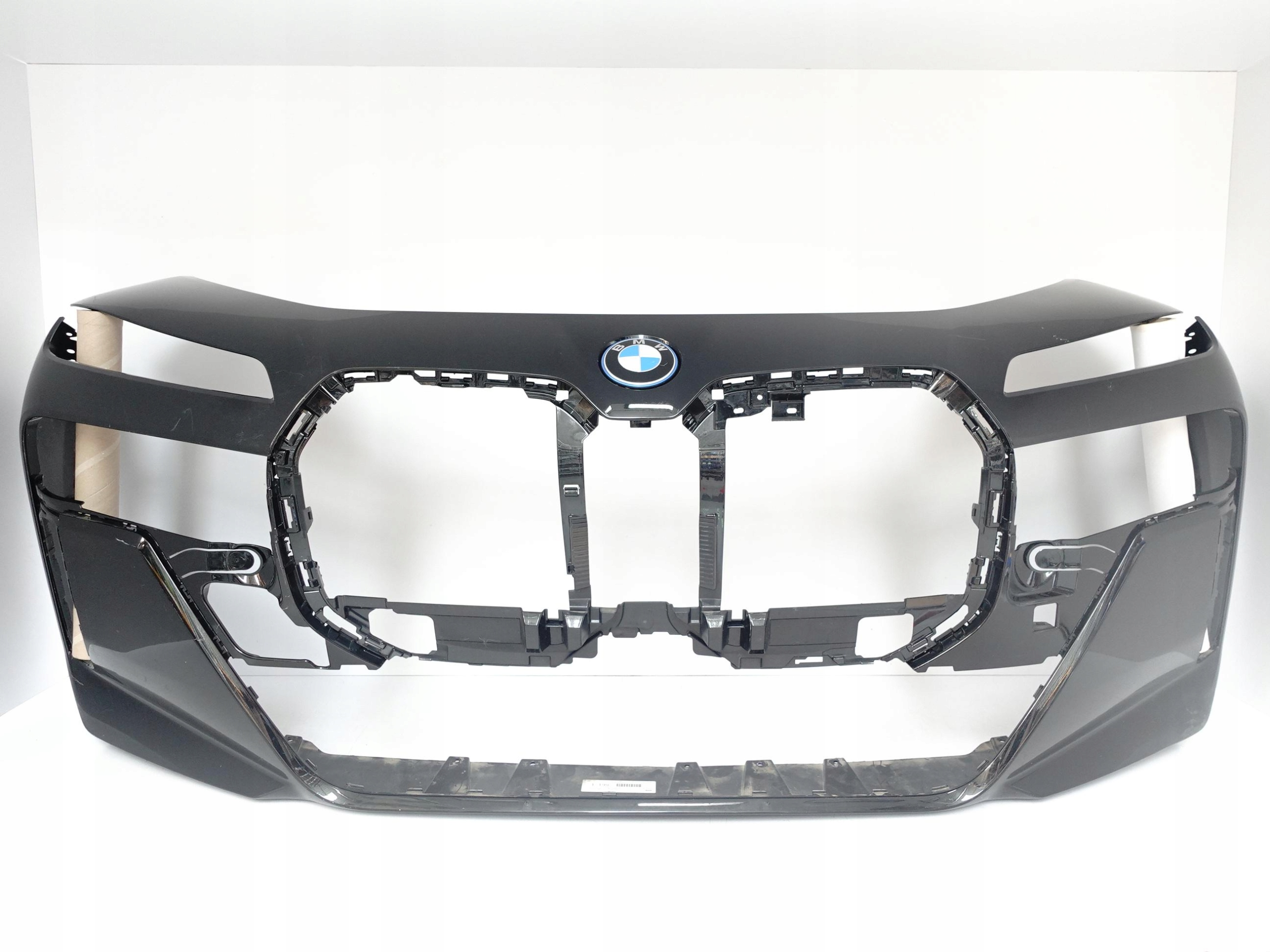 BMW i7 7 G70 M-PAKIET 22- ZDERZAK PRZÓD BMW i7 7 G70 M-PAKIET 22- ZDERZAK PRZÓD