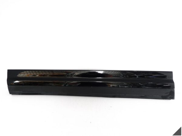 PORSCHE CAYENNE II 7P5 958 11-17 DOLNA LISTWA OSŁONA DRZWI LEWA PRZÓD BASIS PORSCHE CAYENNE II 7P5 958 11-17 DOLNA LISTWA OSŁONA DRZWI LEWA PRZÓD BASIS