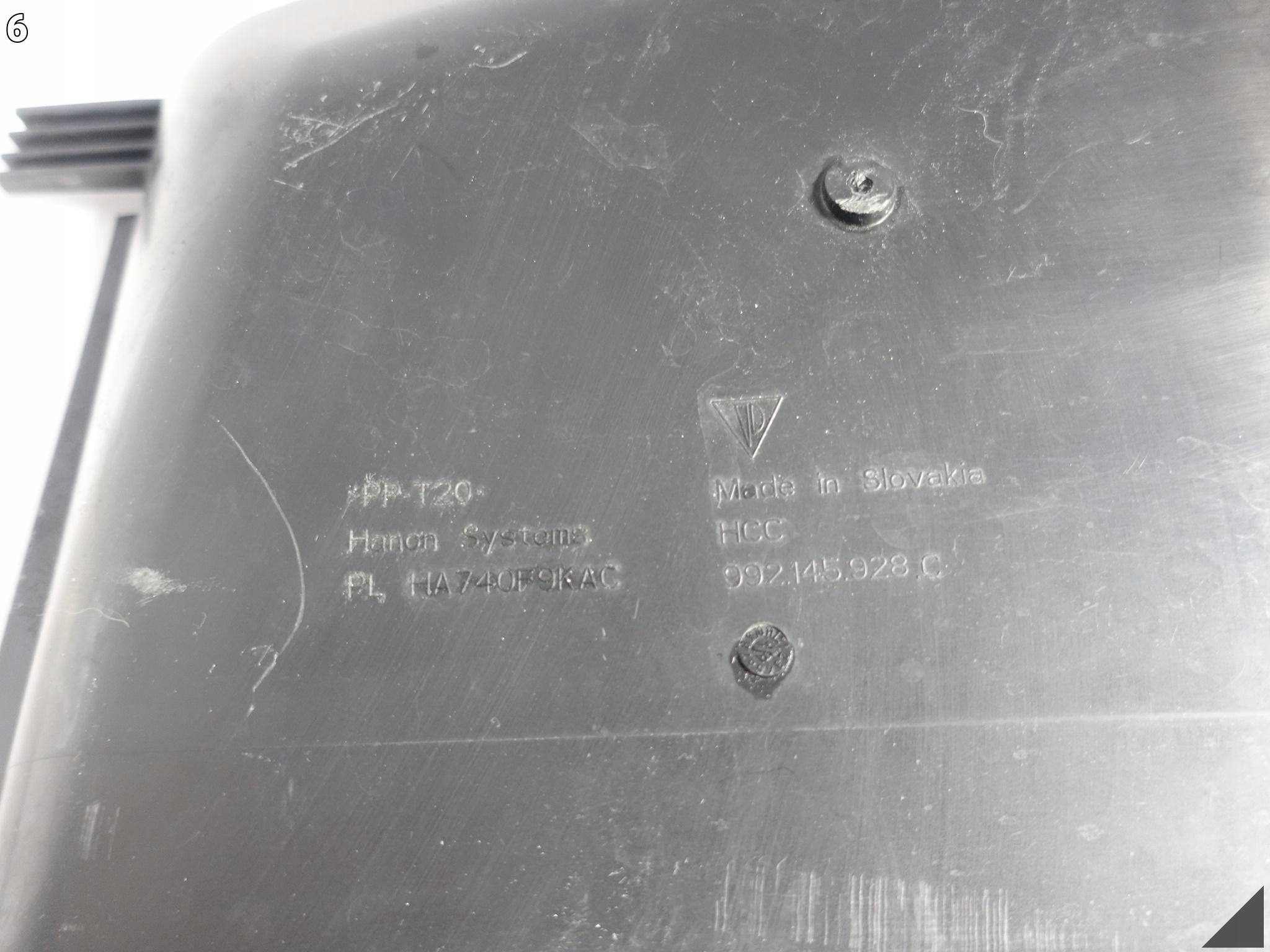 PORSCHE 992 11 19- PROWADNICA WLOT KIEROWNICA POWIETRZA PRAWA PORSCHE 992 11 19- PROWADNICA WLOT KIEROWNICA POWIETRZA PRAWA - obrazek 7
