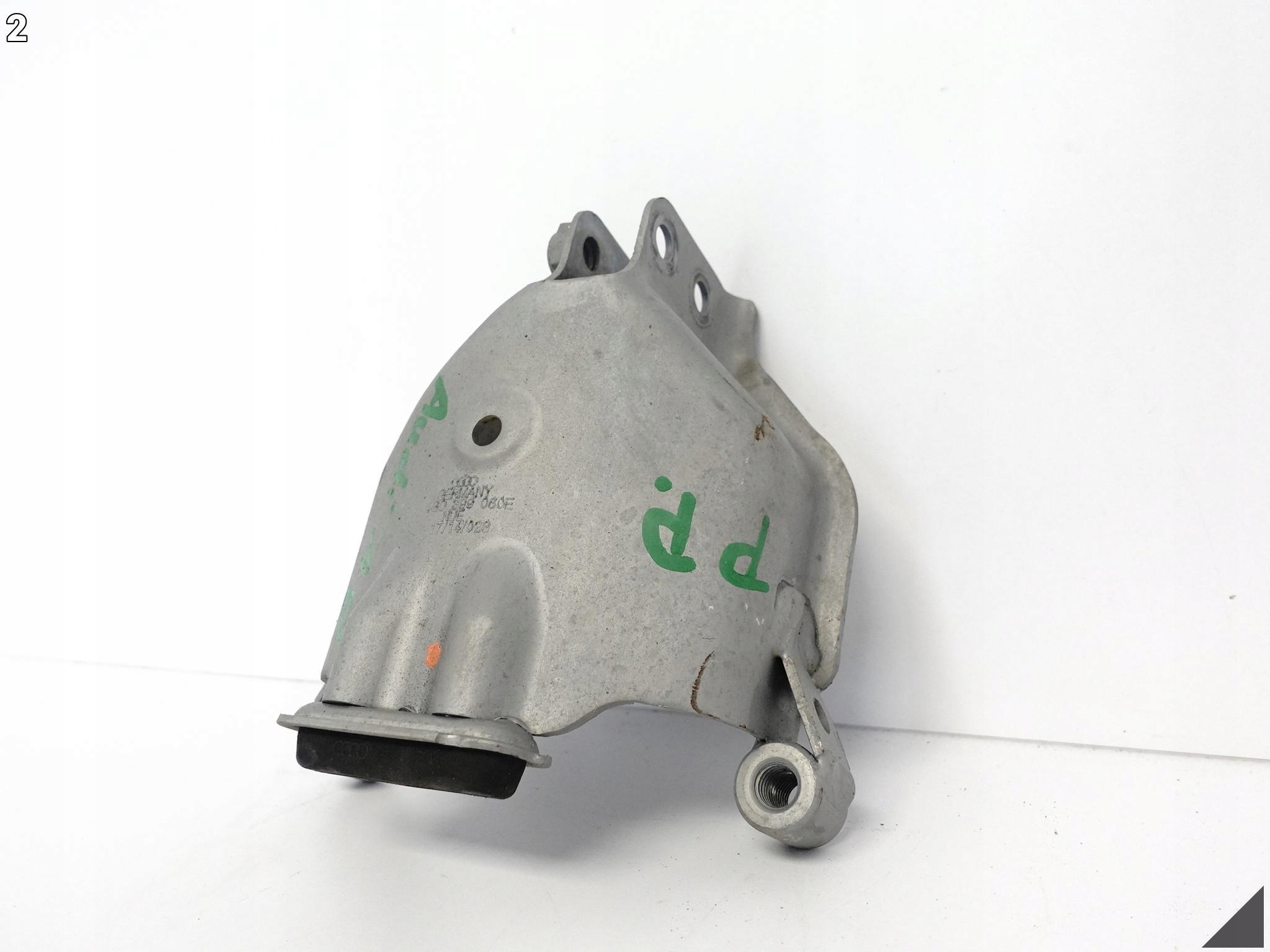 AUDI A6 4G0 A7 4G8 A8 4H0 PRAWA OSŁONA PODUSZKI SILNIKA 4.0 4G0399060E AUDI A6 4G0 A7 4G8 A8 4H0 PRAWA OSŁONA PODUSZKI SILNIKA 4.0 4G0399060E - obrazek 3