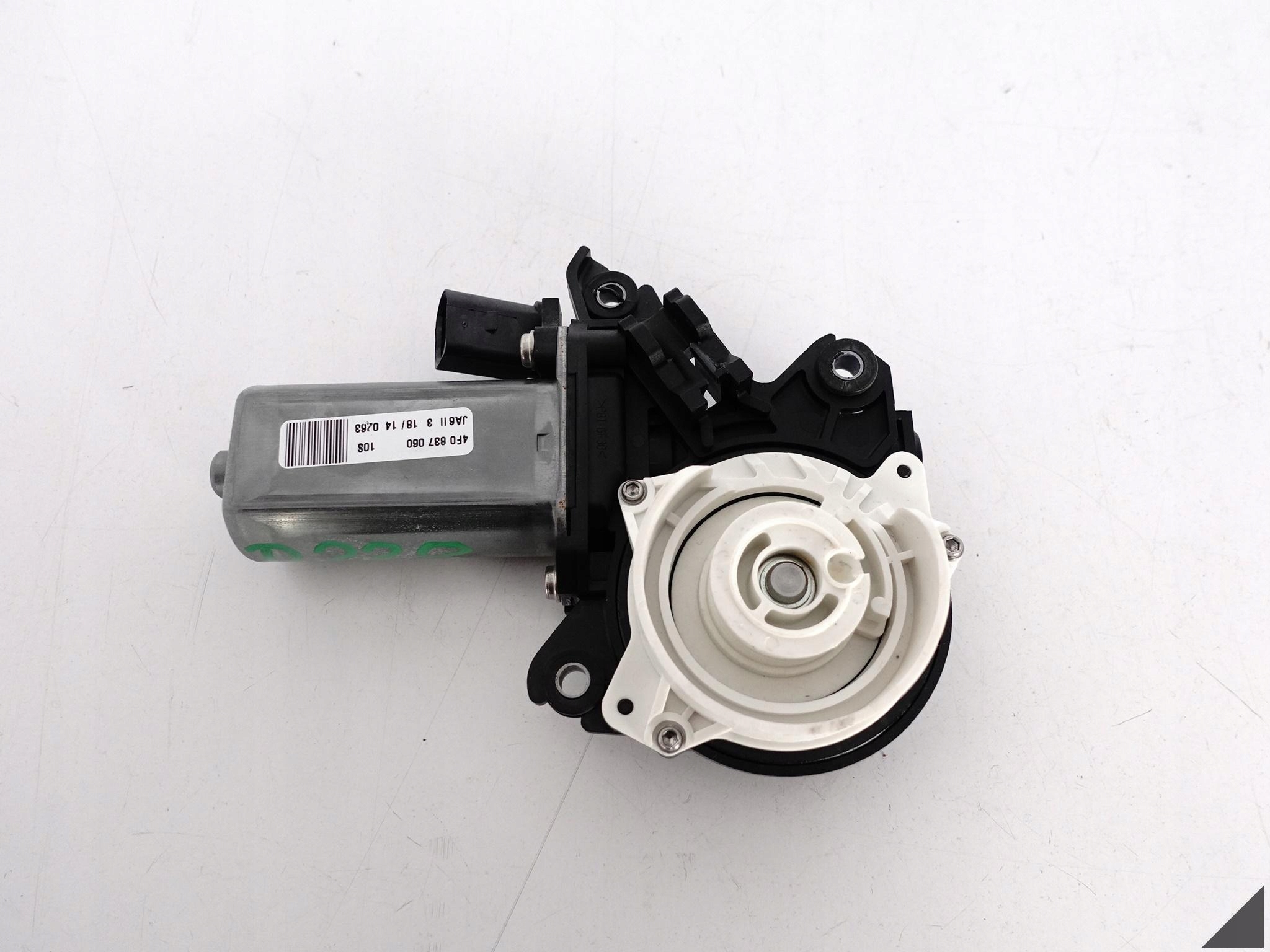 AUDI A8 S8 4H0 D4 A7 S7 RS7 4G8 A6 S6 4G0 Q7 SQ7 4M0 SILNIK DOCIĄGU DRZWI AUDI A8 S8 4H0 D4 A7 S7 RS7 4G8 A6 S6 4G0 Q7 SQ7 4M0 SILNIK DOCIĄGU DRZWI