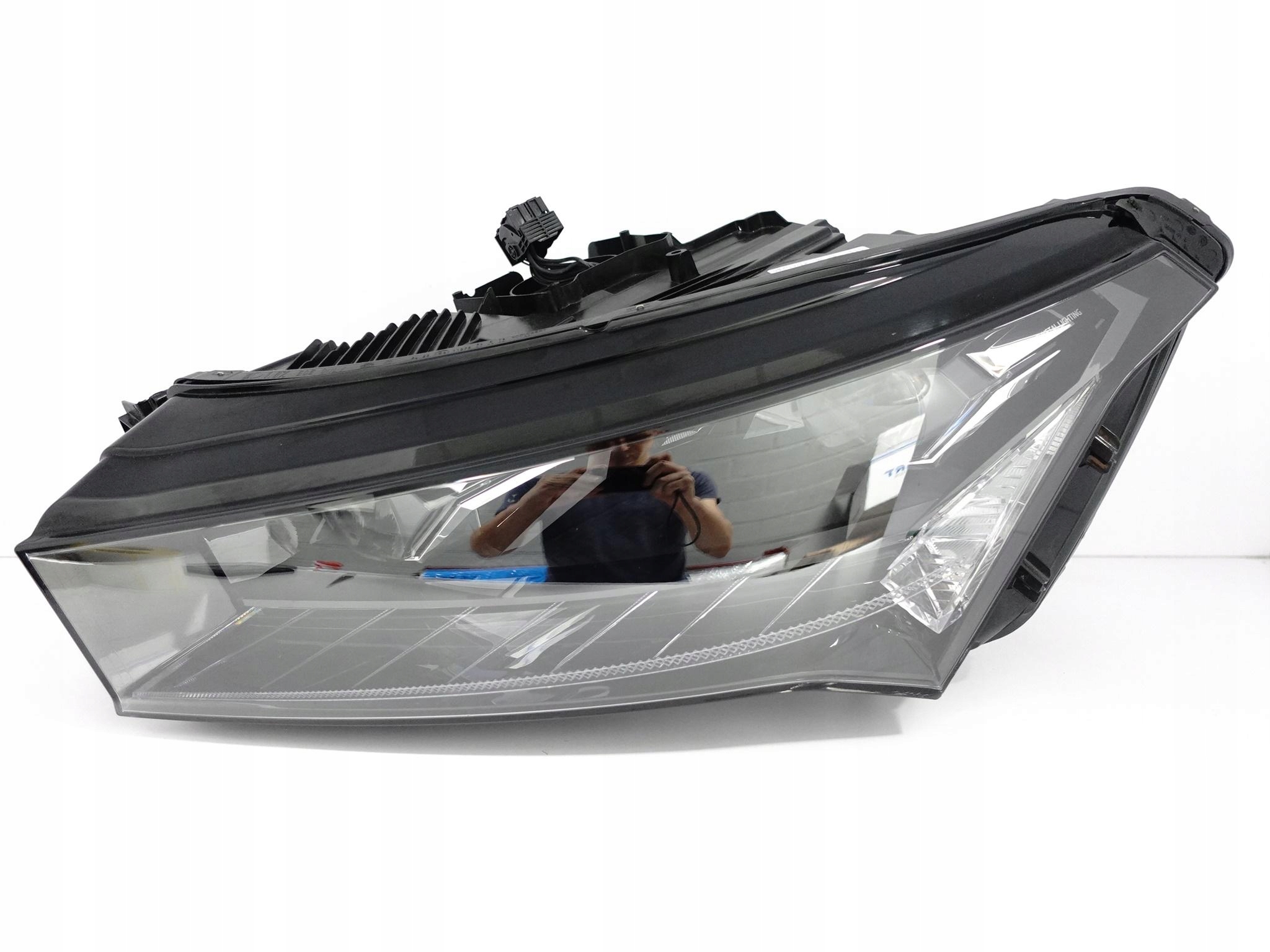 SKODA ENYAQ IV ELECTRIC 5LB 5LA 20- LAMPA FULL LED CRYSTAL LIGHTING LEWA EU SKODA ENYAQ IV ELECTRIC 5LB 5LA 20- LAMPA FULL LED CRYSTAL LIGHTING LEWA EU