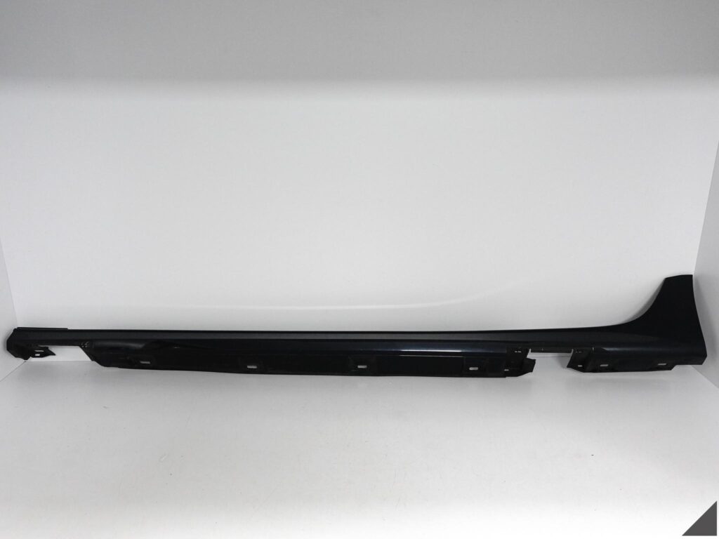 AUDI A6 S-LINE / S6 C7 4G0 LIFT 14-18 LISTWA PROGOWA PRÓG LEWY KOLOR X5R AUDI A6 S-LINE / S6 C7 4G0 LIFT 14-18 LISTWA PROGOWA PRÓG LEWY KOLOR X5R