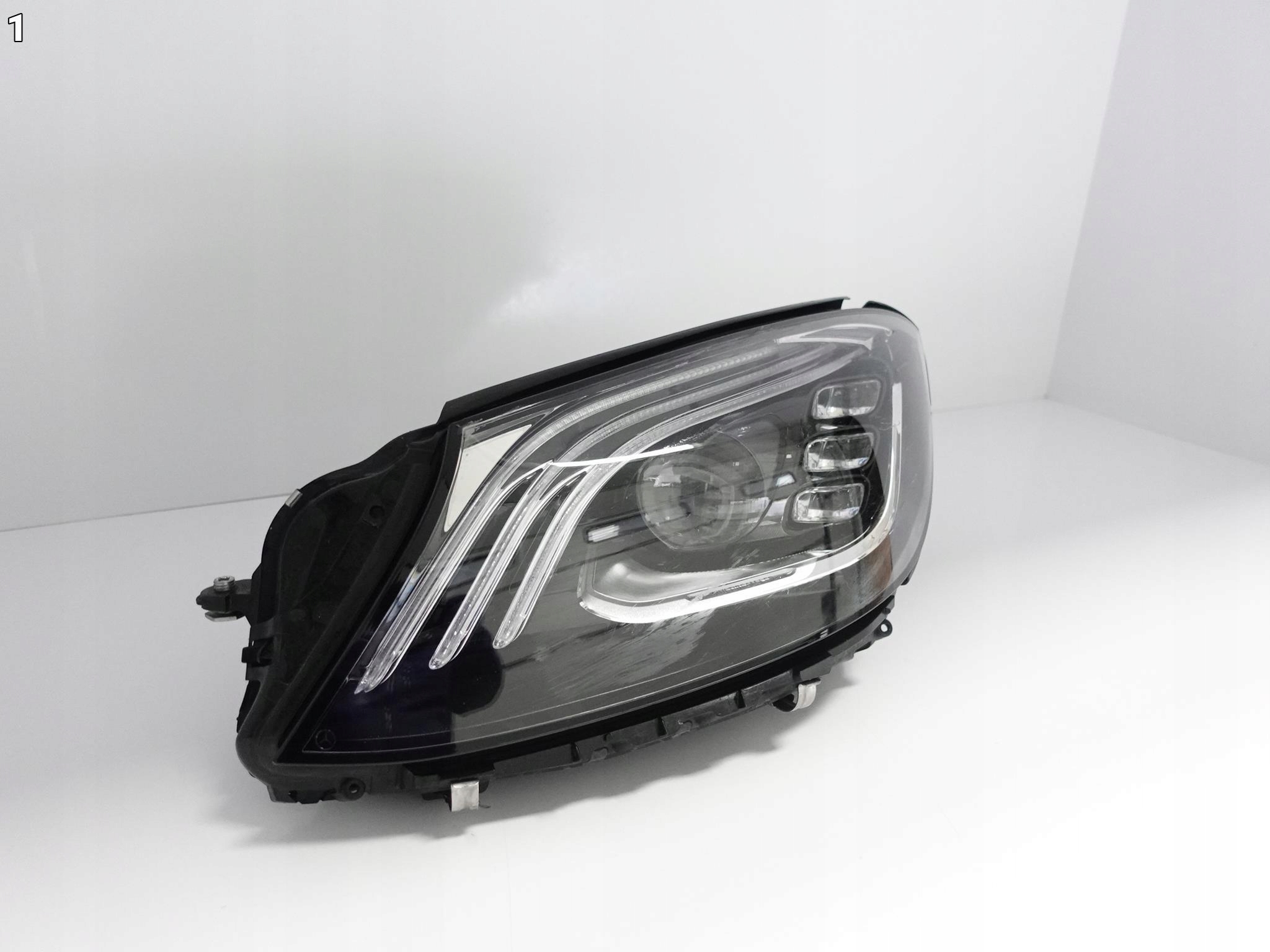 MERCEDES S W222 LIFT 17-20 FULL LED MULTIBEAM LEWA LAMPA MERCEDES S W222 LIFT 17-20 FULL LED MULTIBEAM LEWA LAMPA - obrazek 2