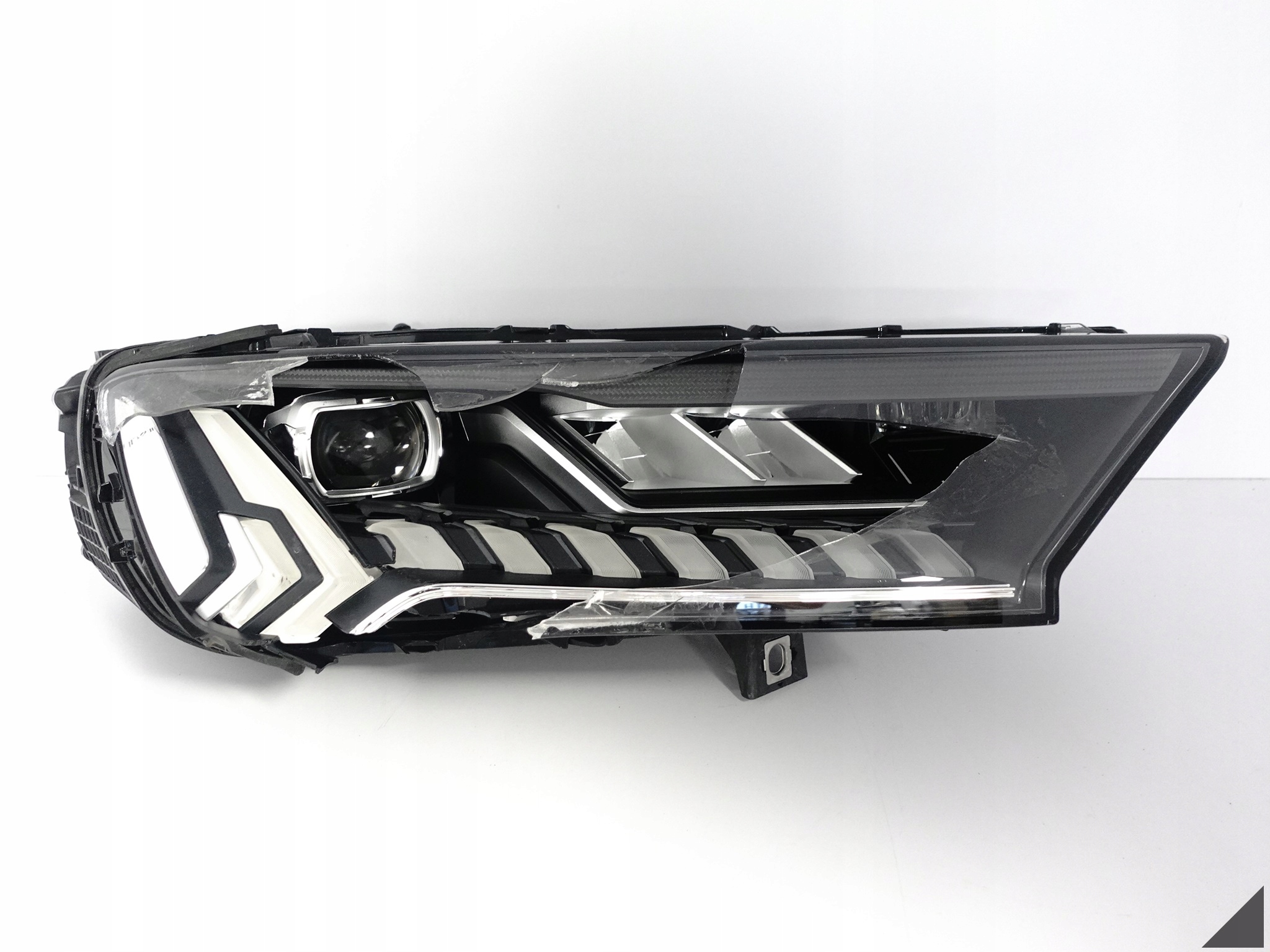 AUDI Q7 SQ7 II 4M0 LIFT 19- LAMPA FULL LED MATRIX PRAWA PRZÓD EUROPA *040C* AUDI Q7 SQ7 II 4M0 LIFT 19- LAMPA FULL LED MATRIX PRAWA PRZÓD EUROPA *040C*