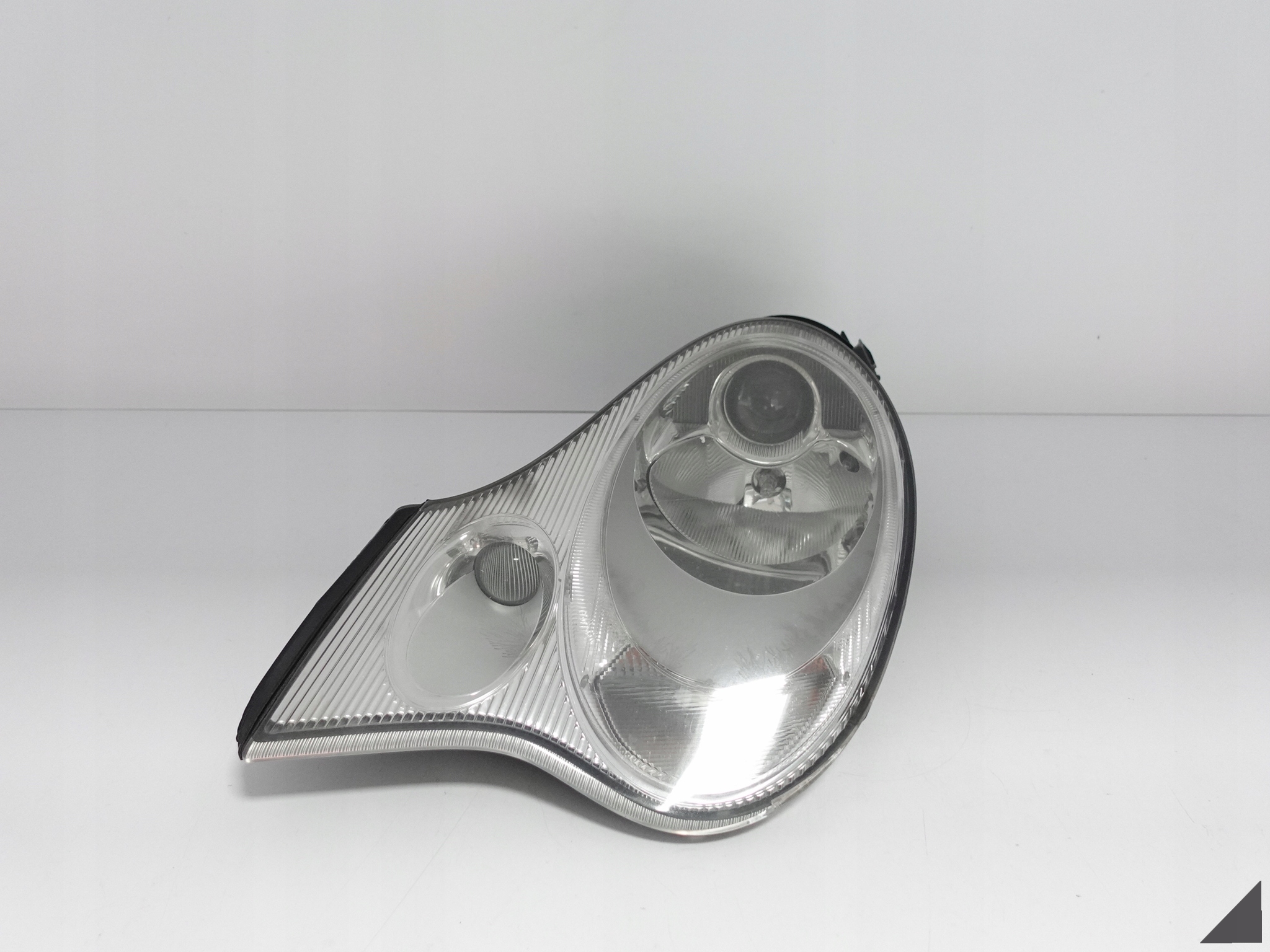 PORSCHE 996 LIFT MK2 01-05 ZWYKŁA H7+H9 LAMPA PORSCHE 996 LIFT MK2 01-05 ZWYKŁA H7+H9 LAMPA