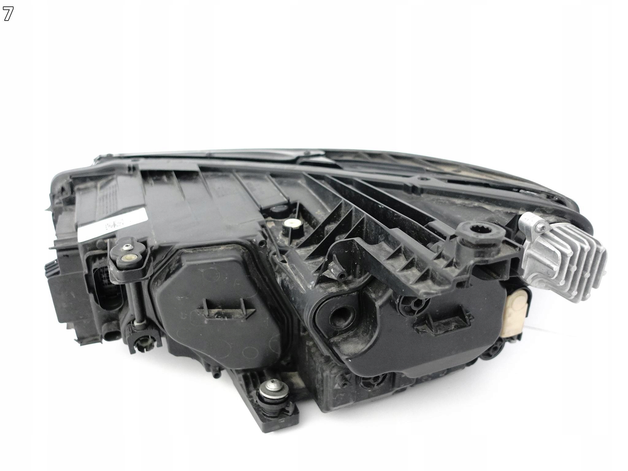 VW PASSAT B8 3G1 LIFT 19-23 LAMPA FULL LED IQ.LIGHT PRAWA EU VW PASSAT B8 3G1 LIFT 19-23 LAMPA FULL LED IQ.LIGHT PRAWA EU - obrazek 8