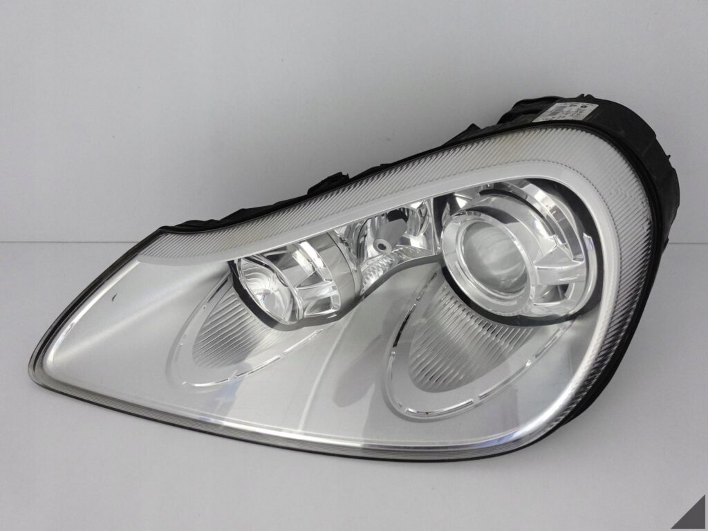 PORSCHE CAYENNE 7L5 957 LIFT 07-10 LAMPA XENON LEWA PRZÓD EUROPA 7L5941031K PORSCHE CAYENNE 7L5 957 LIFT 07-10 LAMPA XENON LEWA PRZÓD EUROPA 7L5941031K