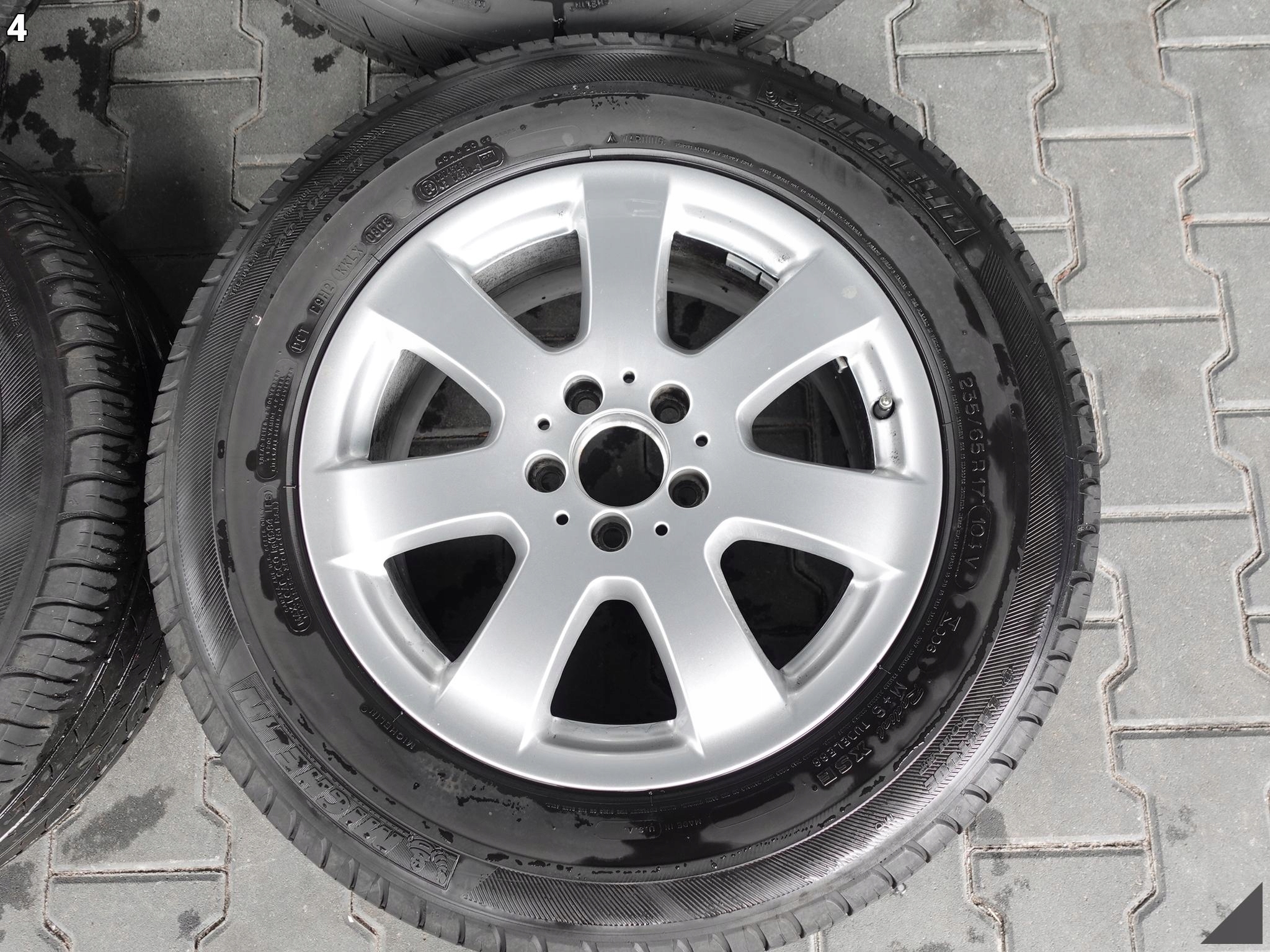 MB R-KLASA W251 7,5JX17 ET56 MICHELIN 235/65 FELGI+OPONY 4/6MM CAŁOROCZNE MB R-KLASA W251 7,5JX17 ET56 MICHELIN 235/65 FELGI+OPONY 4/6MM CAŁOROCZNE - obrazek 5