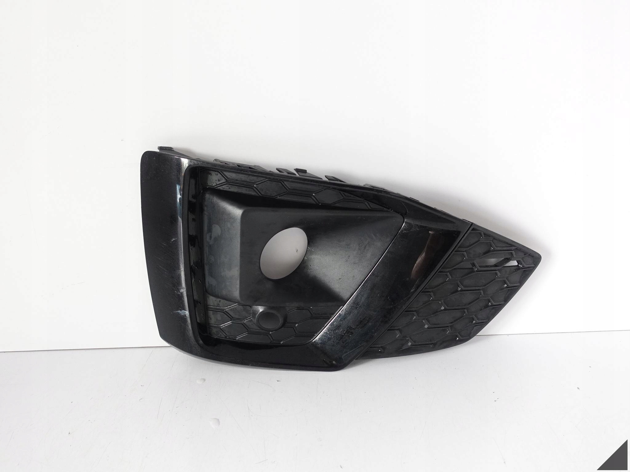 AUDI A5 S5 S-LINE 8W6 B9 LIFT 19- KRATKA ZAŚLEPKA W ZDERZAK LEWA PRZÓD T94 AUDI A5 S5 S-LINE 8W6 B9 LIFT 19- KRATKA ZAŚLEPKA W ZDERZAK LEWA PRZÓD T94