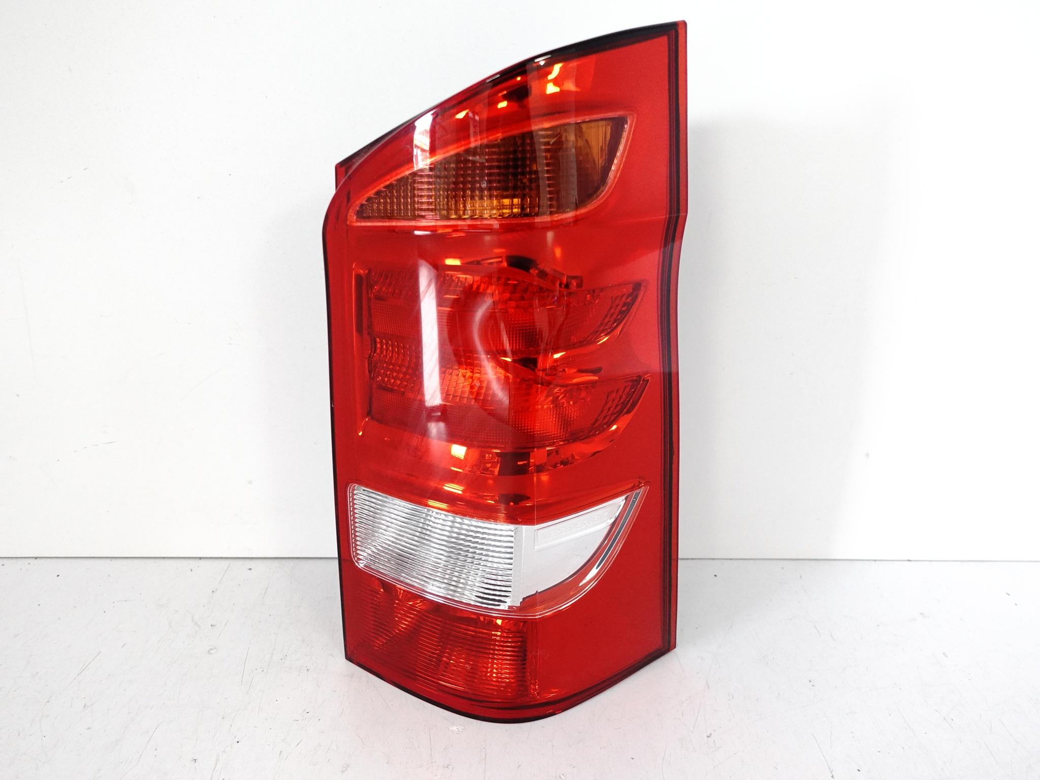MERCEDES V-KLASA VITO W447 14- LAMPA PRAWA TYŁ EUROPA MERCEDES V-KLASA VITO W447 14- LAMPA PRAWA TYŁ EUROPA