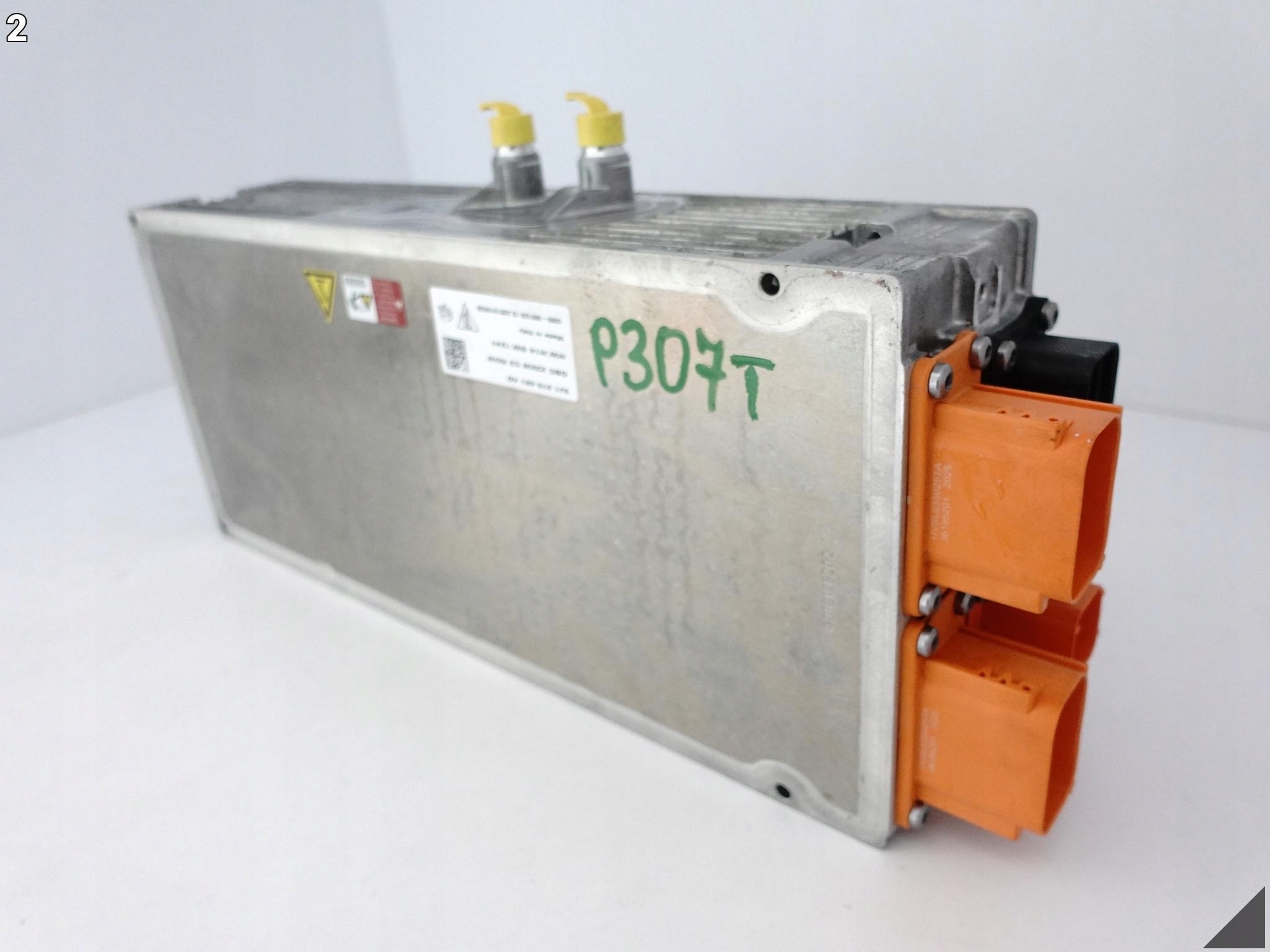PORSCHE TAYCAN 9J1 9J0 19- Ładowarka do akumulatora wysokonapięciowego 22KW PORSCHE TAYCAN 9J1 9J0 19- Ładowarka do akumulatora wysokonapięciowego 22KW - obrazek 3