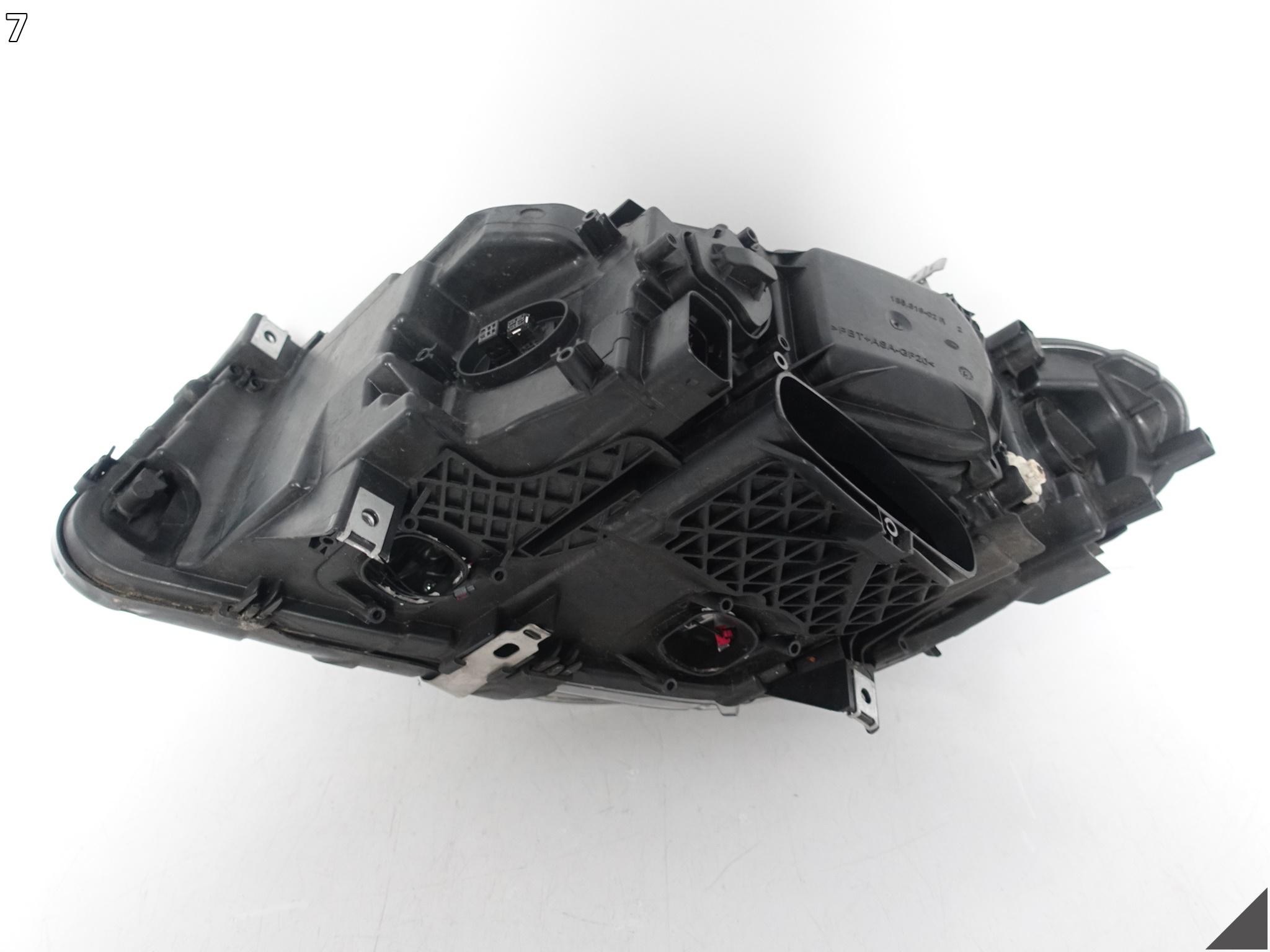 BMW 5 F10 F11 LIFT LCI 13-17 LAMPA XENON + LED NIESKRĘTNA PRAWA PRZÓD EU BMW 5 F10 F11 LIFT LCI 13-17 LAMPA XENON + LED NIESKRĘTNA PRAWA PRZÓD EU - obrazek 8