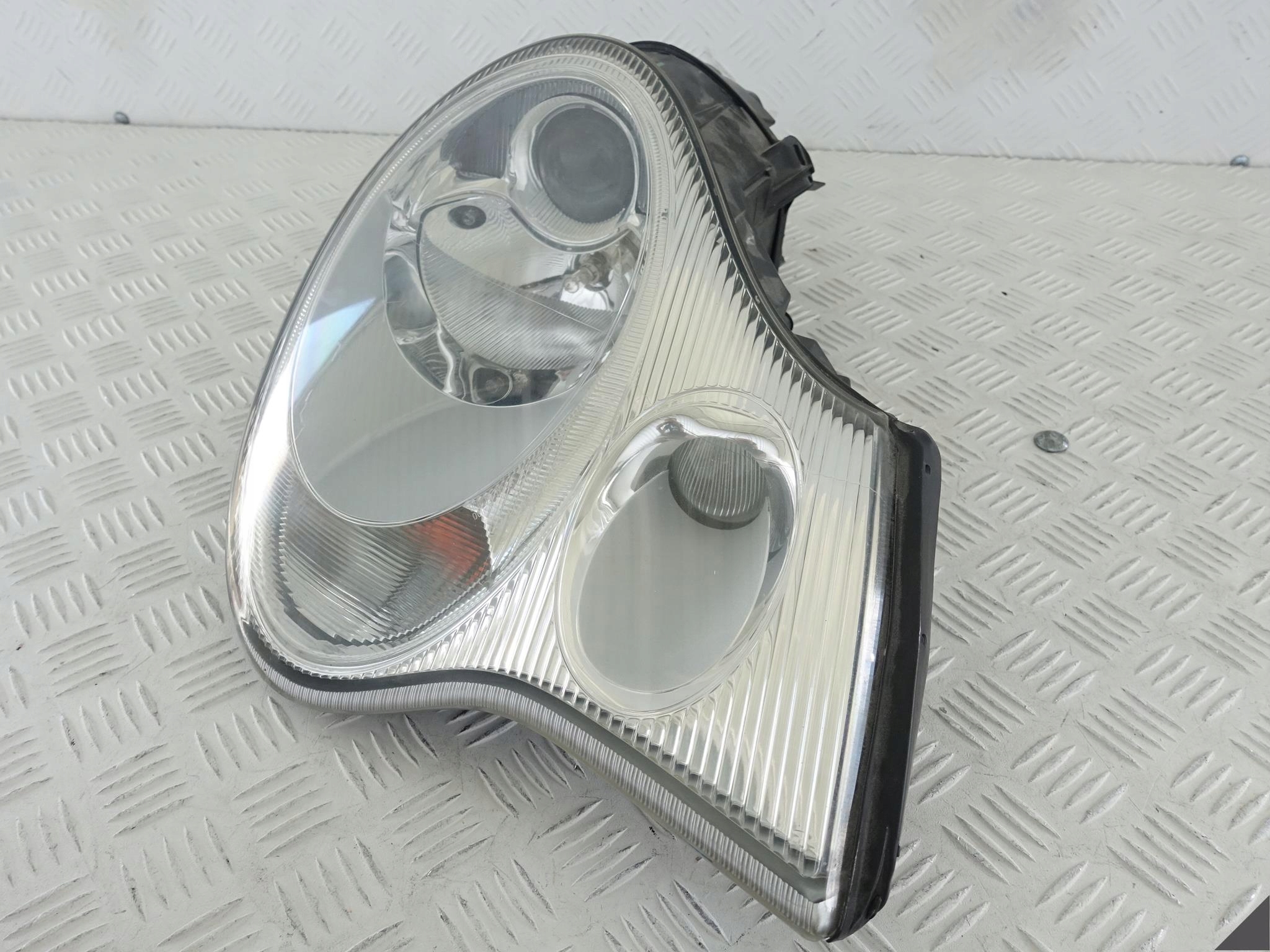 PORSCHE 911 996 LIFT MK2 01-05 ZWYKŁA PRAWA EUROPA LAMPA PORSCHE 911 996 LIFT MK2 01-05 ZWYKŁA PRAWA EUROPA LAMPA - obrazek 6