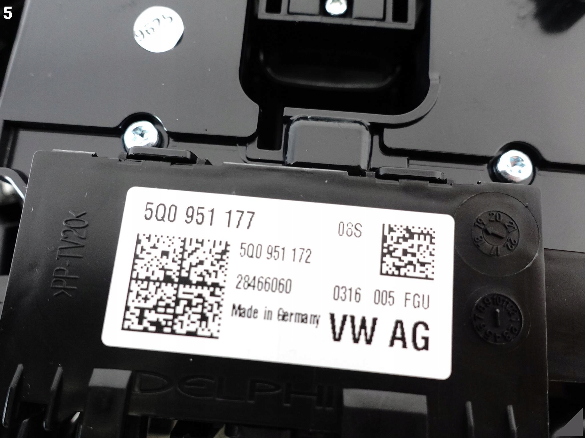 AUDI A5 S5 8W6 8W8 F5 A4 8W0 B9 15- PRZEDNI PANEL PODSUFITKI LAMPKA LED 6PS AUDI A5 S5 8W6 8W8 F5 A4 8W0 B9 15- PRZEDNI PANEL PODSUFITKI LAMPKA LED 6PS - obrazek 6