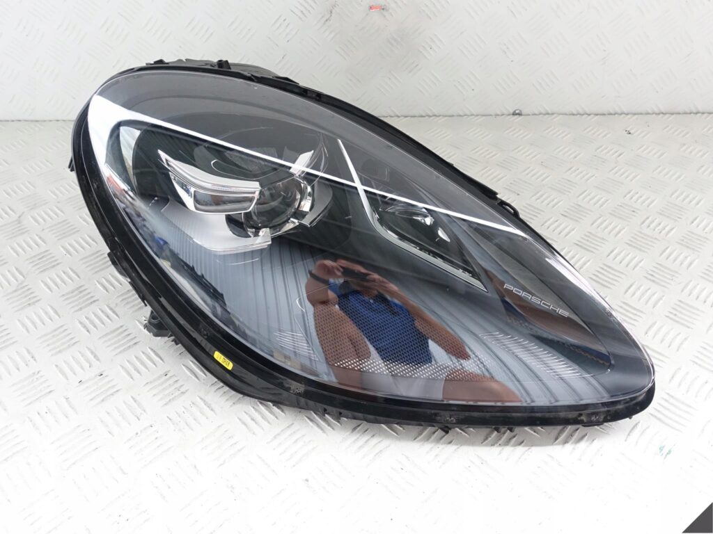 PORSCHE MACAN 95B LIFT 18- FULL LED PRAWA EUROPA LAMPA PORSCHE MACAN 95B LIFT 18- FULL LED PRAWA EUROPA LAMPA