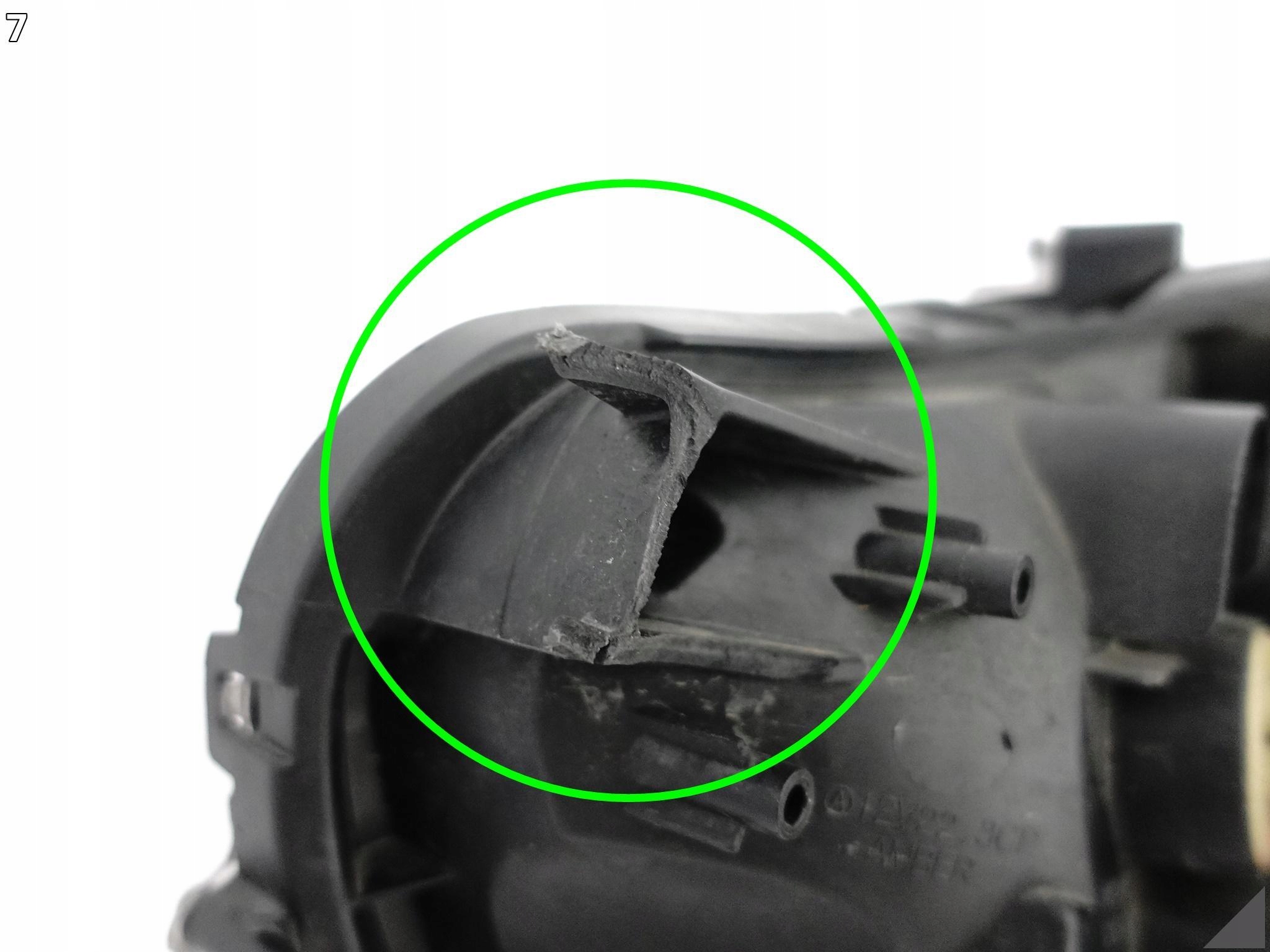 MITSUBISHI LANCER 8 VIII 08-15 LAMPA ZWYKŁA HALOGEN PRAWA PRZÓD EUROPA MITSUBISHI LANCER 8 VIII 08-15 LAMPA ZWYKŁA HALOGEN PRAWA PRZÓD EUROPA - obrazek 8