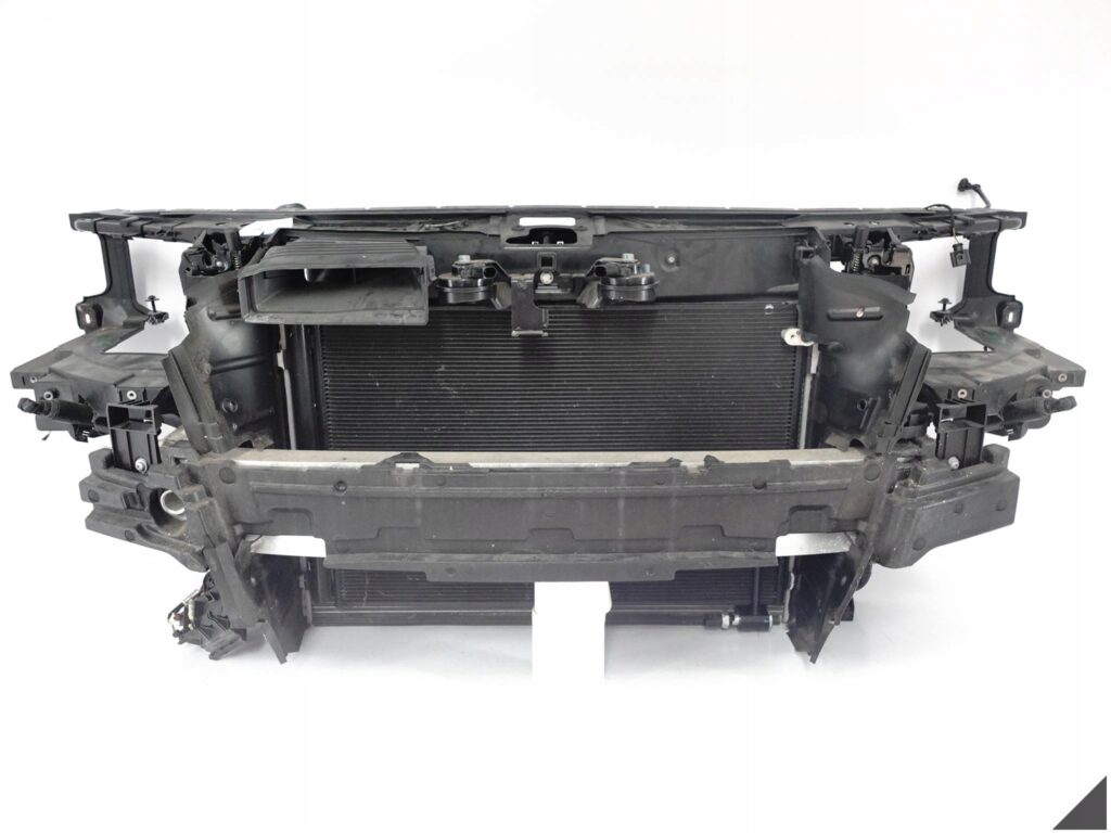 AUDI A8 S8 4H0 D4 LIFT 13-17 WZMOCNIENIE PAS CHŁODNICE WENTYLATOR 3.0 TDI