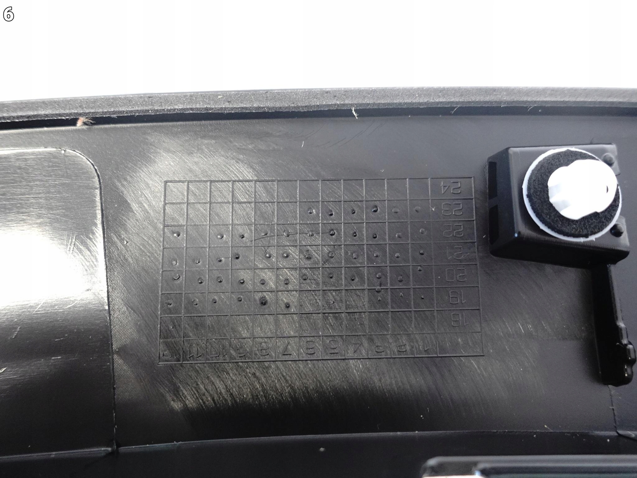 TOYOTA HIGHLANDER IV 4 19- LISTWA NA BŁOTNIK PRAWA TYŁ TOYOTA HIGHLANDER IV 4 19- LISTWA NA BŁOTNIK PRAWA TYŁ - obrazek 7