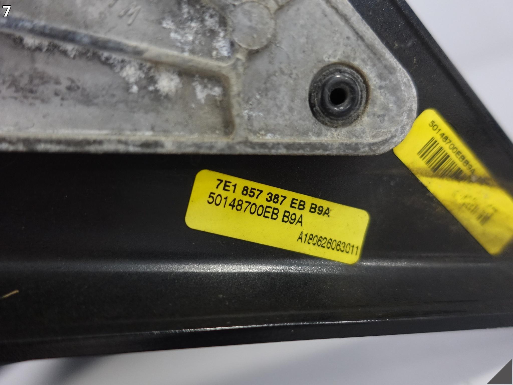 VW T6 T6.1 7E1 16-21 LIFT LUSTERKO LEWE 9 PIN EUROPA VW T6 T6.1 7E1 16-21 LIFT LUSTERKO LEWE 9 PIN EUROPA - obrazek 8