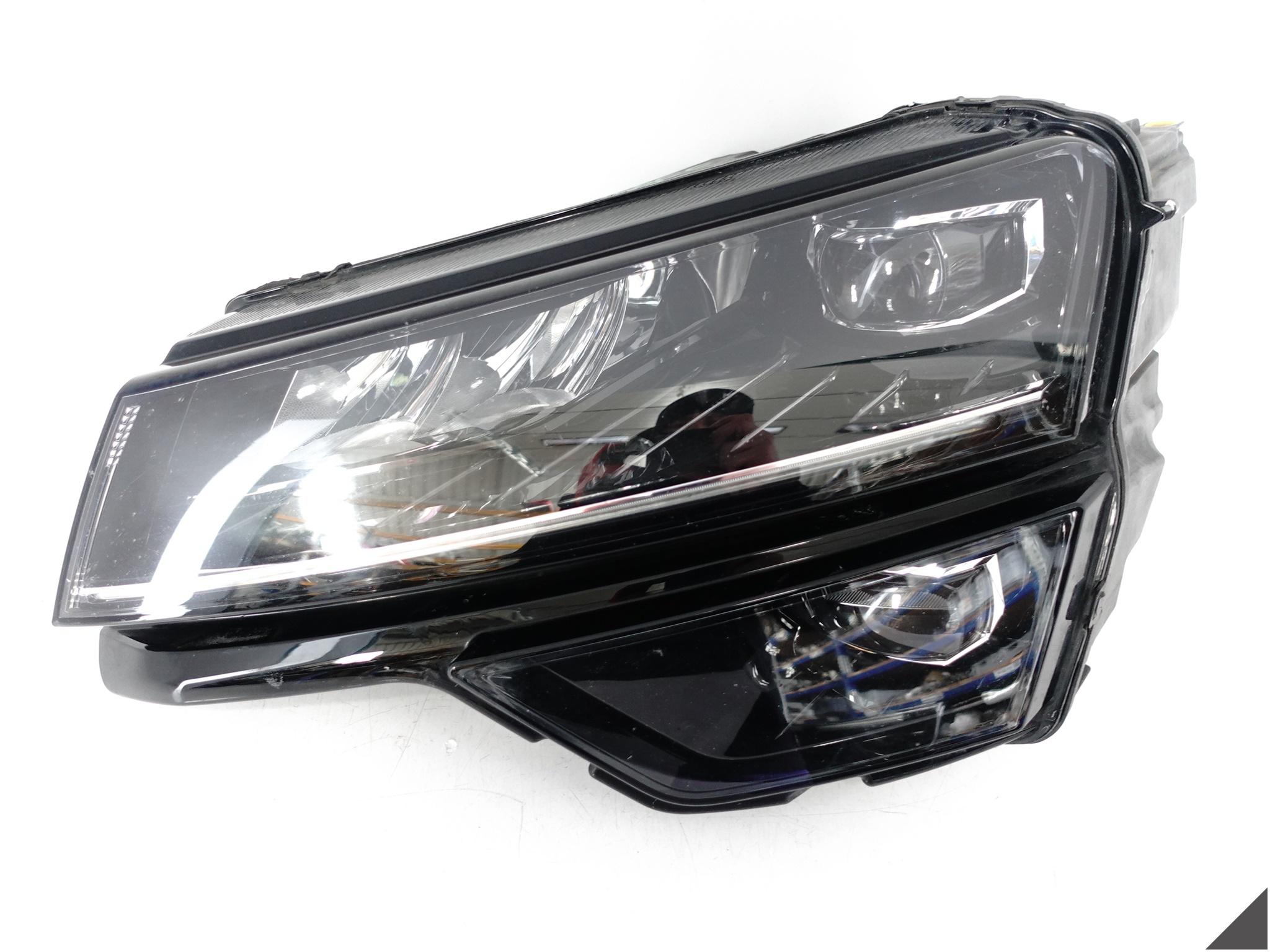 SKODA KAROQ 57B 17-21 LAMPA HEADLIGHT FULL LED LEWA PRZÓD EUROPA 57B941015B SKODA KAROQ 57B 17-21 LAMPA HEADLIGHT FULL LED LEWA PRZÓD EUROPA 57B941015B