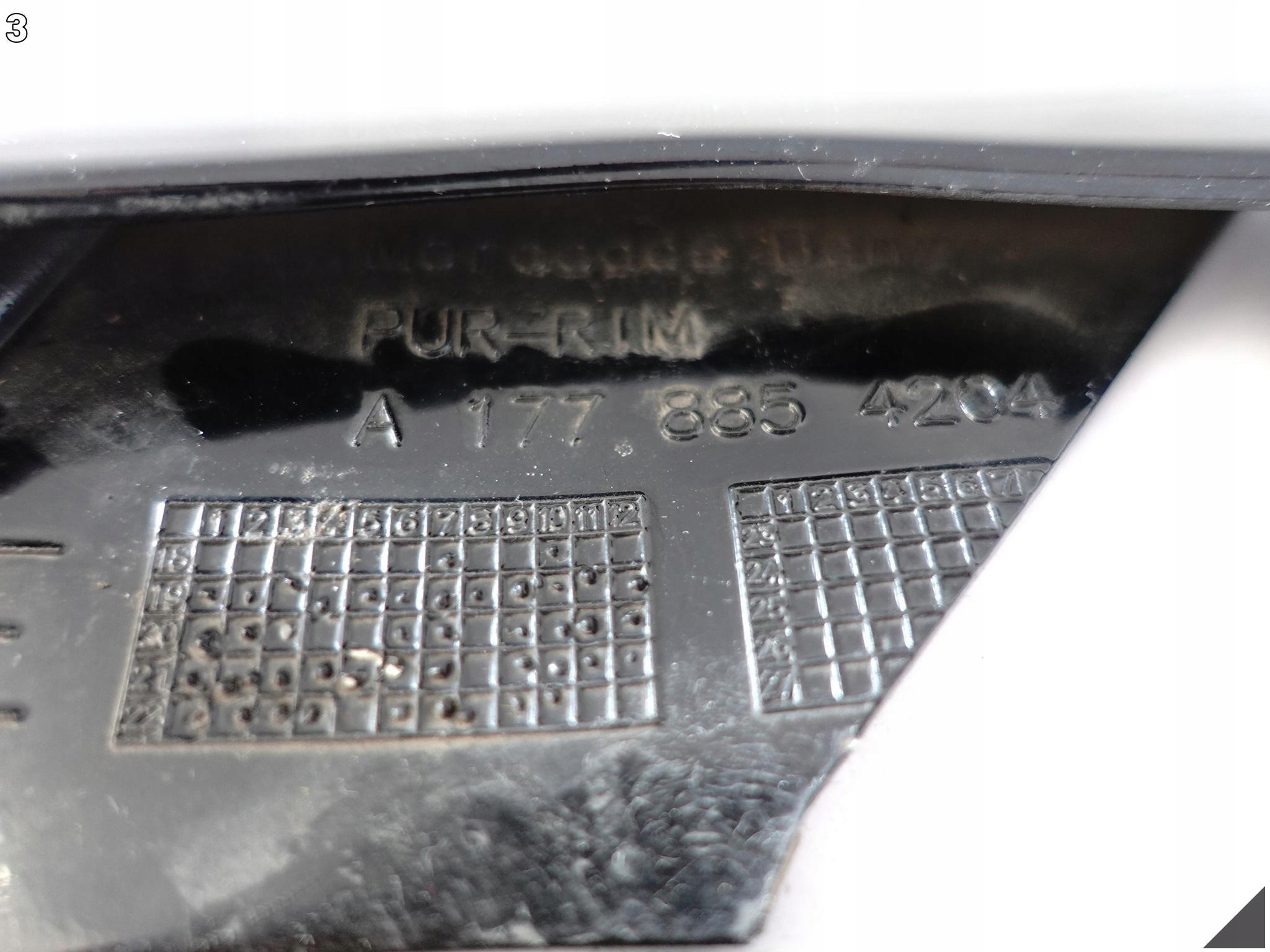 MERCEDES A-KLASA W177 A35 35 AMG 18-22 LISTWA SPOILER PRZÓD ŚRODKOWA MERCEDES A-KLASA W177 A35 35 AMG 18-22 LISTWA SPOILER PRZÓD ŚRODKOWA - obrazek 4