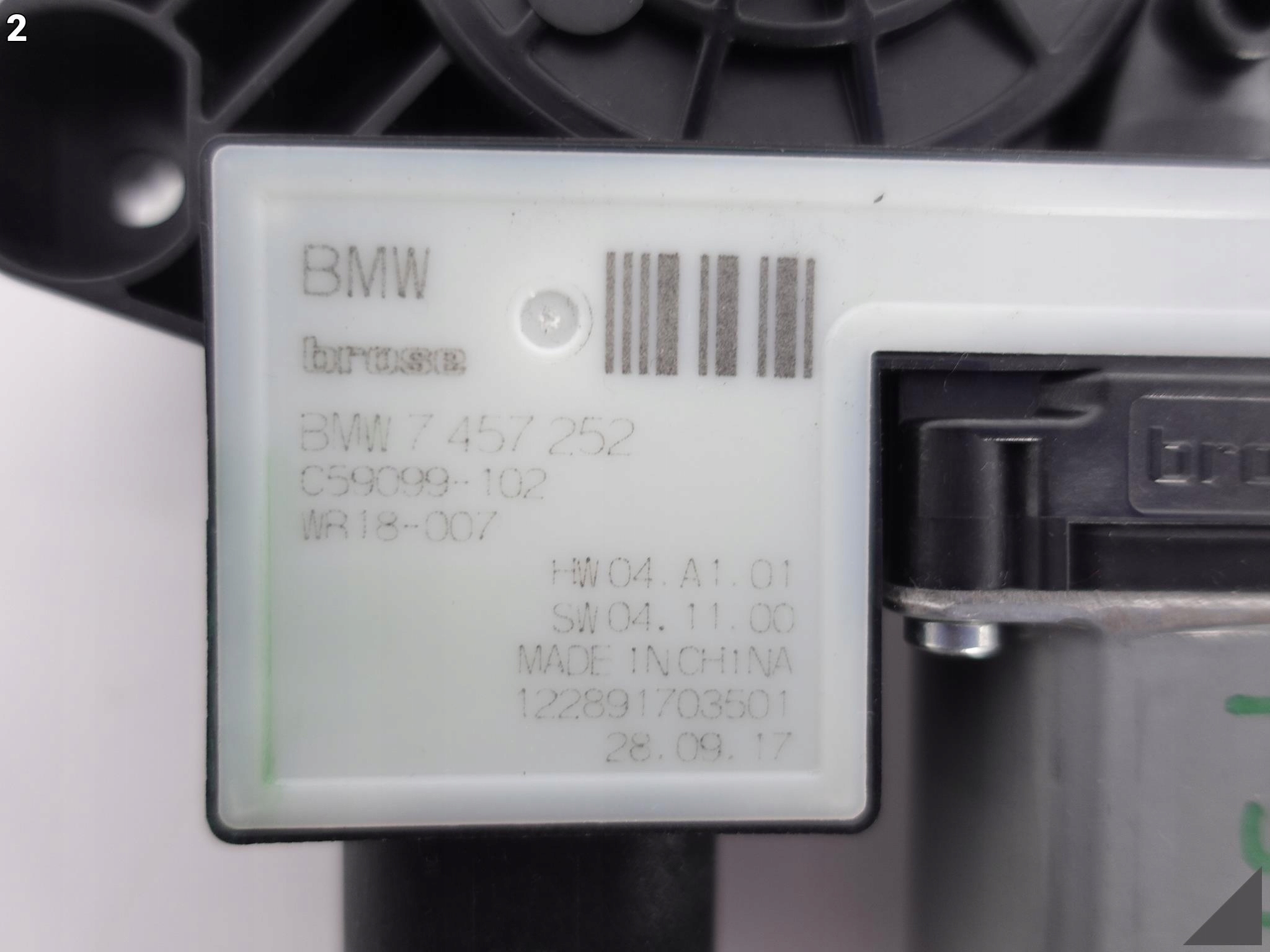 BMW X3 G01 X4 G02 PODNOŚNIK SZYBY PRAWY TYŁ BMW X3 G01 X4 G02 PODNOŚNIK SZYBY PRAWY TYŁ - obrazek 3