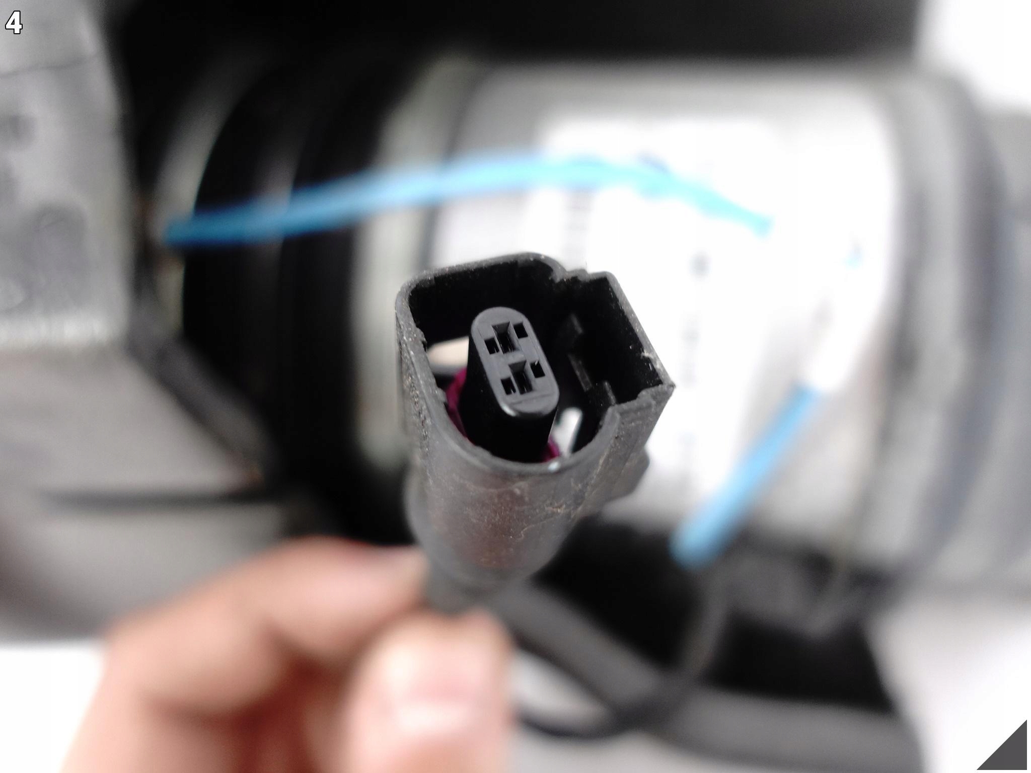 AUDI A8 S8 4H0 D4 ZAWIESZENIE PNEUMATYCZNE AMORTYZATOR PRAWY TYŁ 74 KM AUDI A8 S8 4H0 D4 ZAWIESZENIE PNEUMATYCZNE AMORTYZATOR PRAWY TYŁ 74 KM - obrazek 5