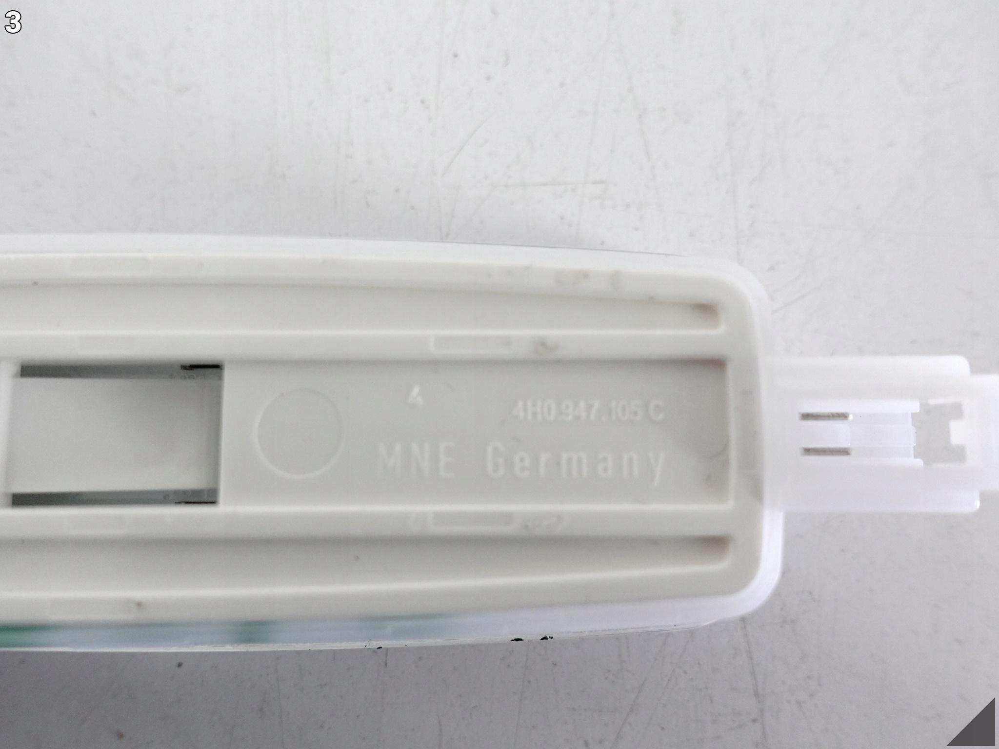 AUDI A6 S6 4G0 A7 S7 4G8 C7 A8 S8 4H0 OŚWIETLENIE KABINY LED LAMPKA AUDI A6 S6 4G0 A7 S7 4G8 C7 A8 S8 4H0 OŚWIETLENIE KABINY LED LAMPKA - obrazek 4