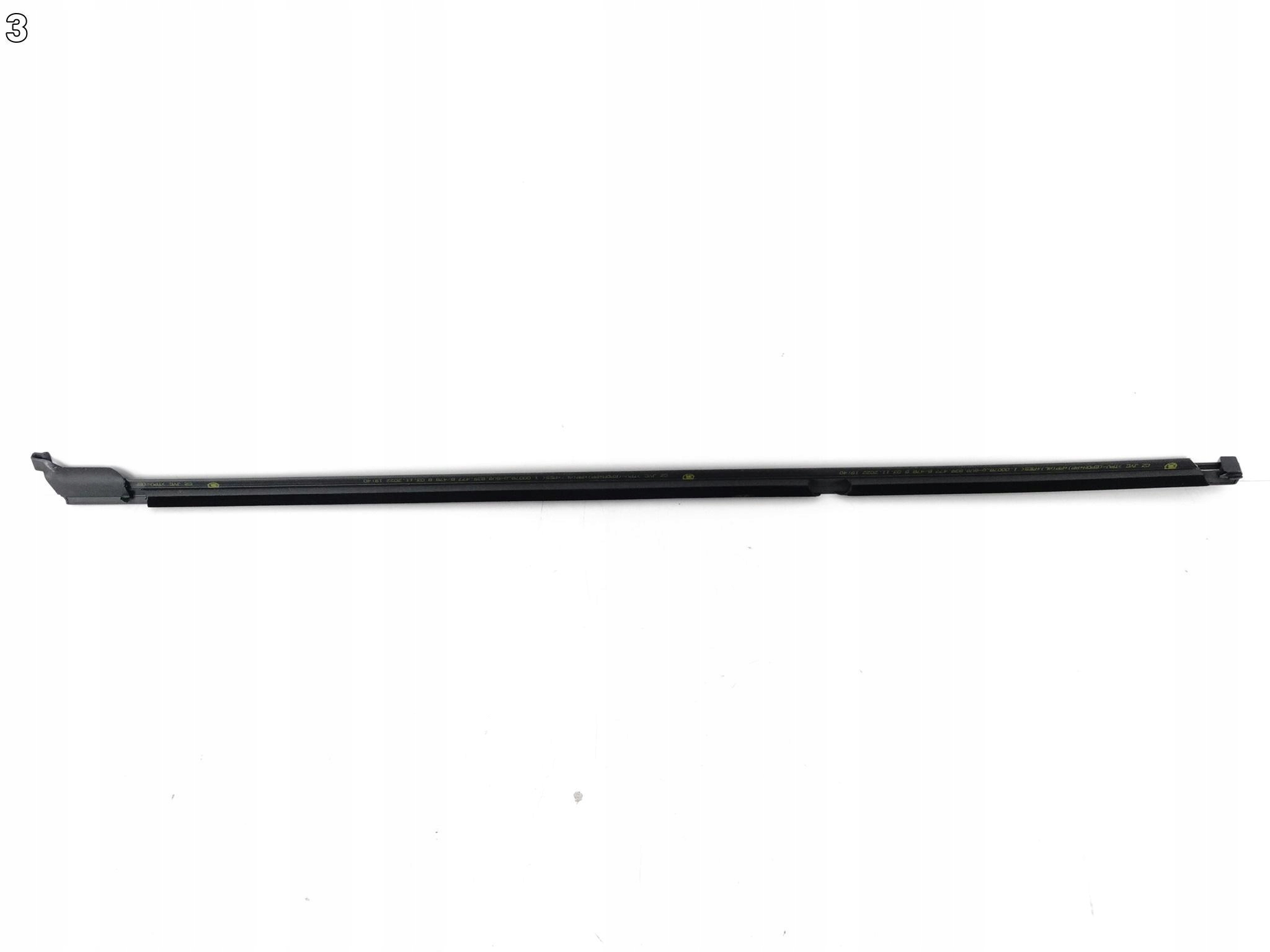 SKODA FABIA III 3 6V0 LIFT 15-20 LISTWA ZGARNIAJĄCA SZYBY DRZWI PRAWA PRZÓD SKODA FABIA III 3 6V0 LIFT 15-20 LISTWA ZGARNIAJĄCA SZYBY DRZWI PRAWA PRZÓD - obrazek 4