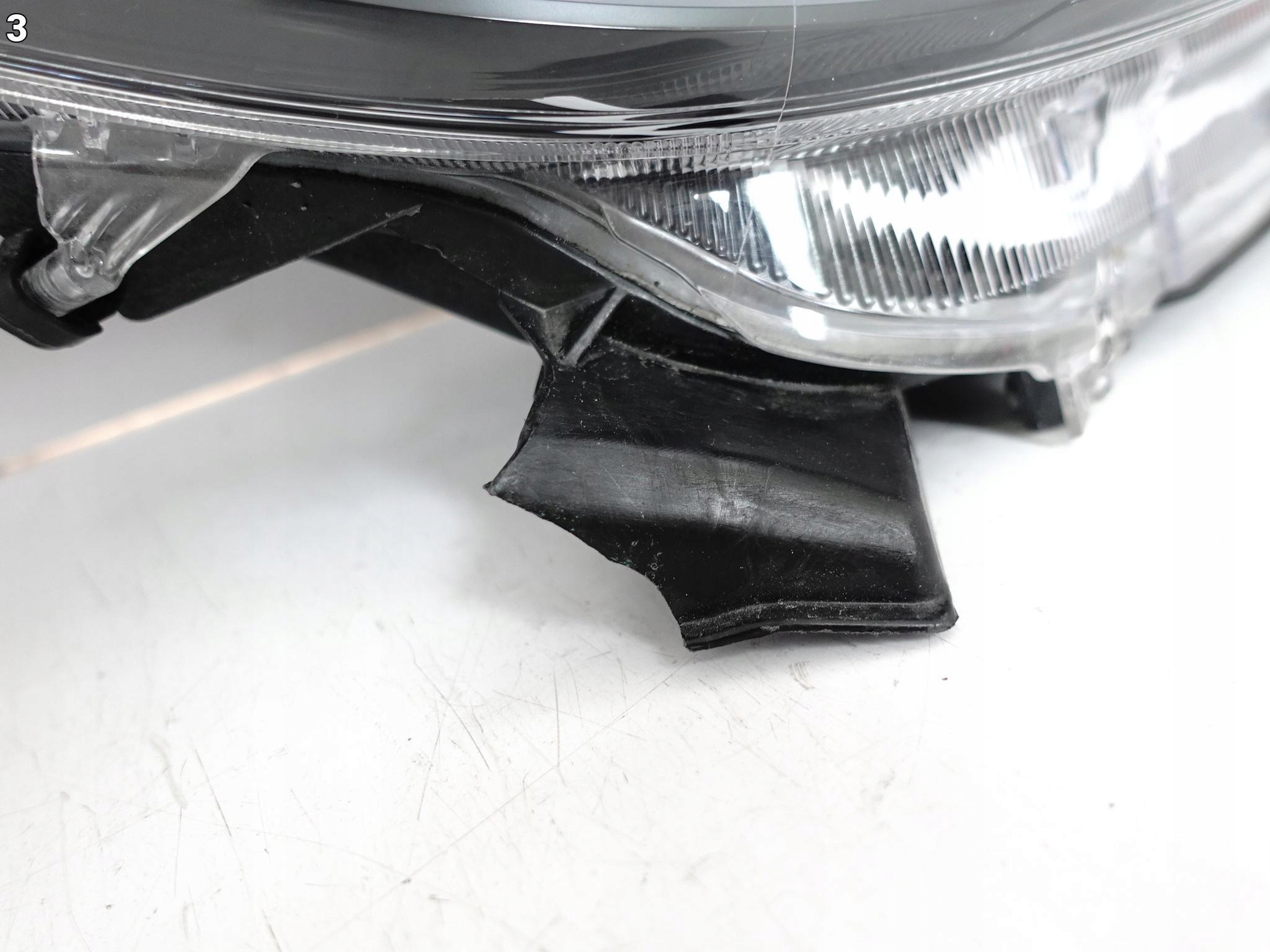 TOYOTA YARIS IV 4 GR 20- LAMPA FULL LED PRAWA PRZÓD EUROPA TOYOTA YARIS IV 4 GR 20- LAMPA FULL LED PRAWA PRZÓD EUROPA - obrazek 4