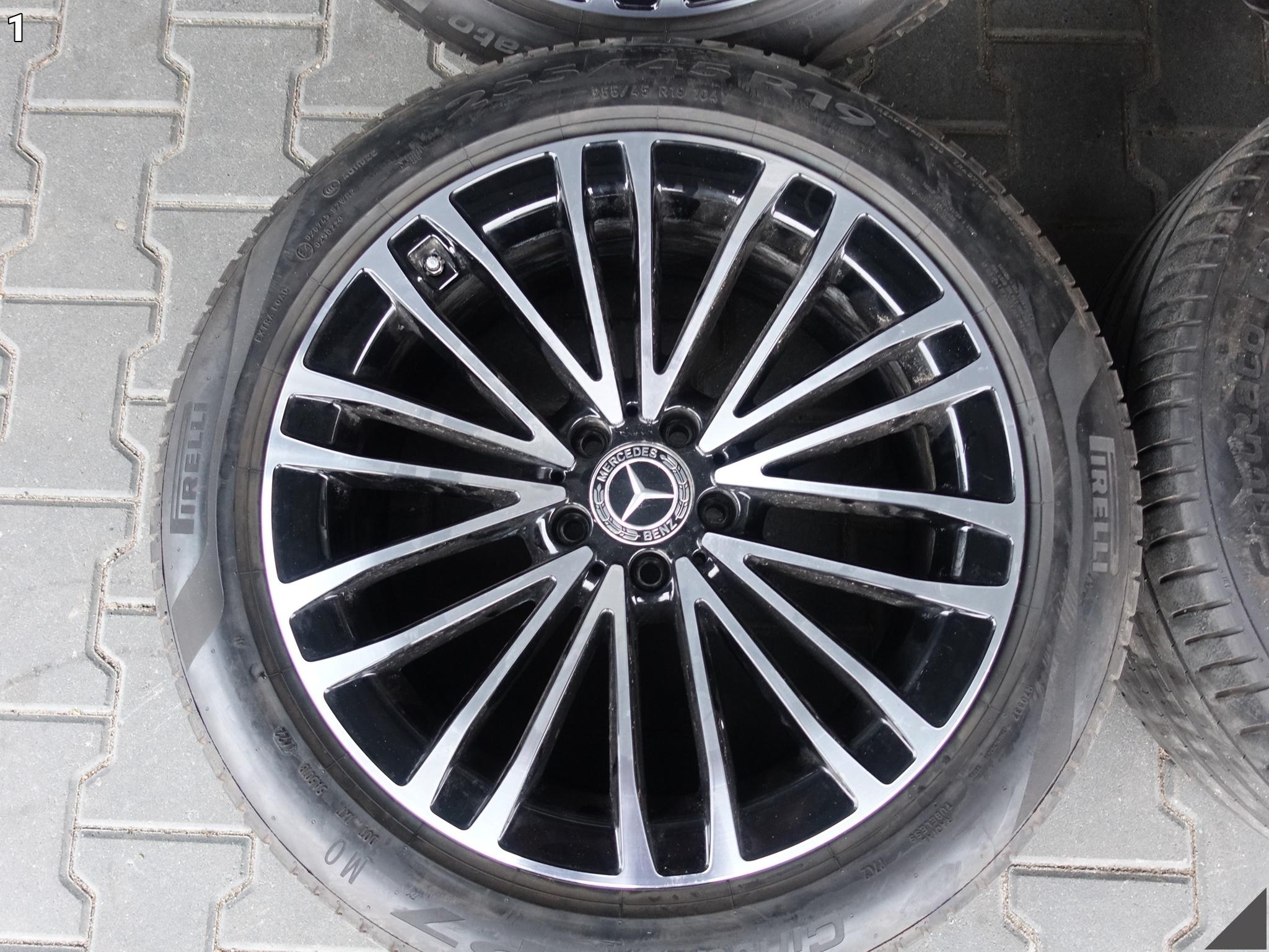 MERCEDES S-KLASA W223 FELGI 8,5Jx19 ET31,5 OPONY PIRELLI 2022R 255/45 104Y MERCEDES S-KLASA W223 FELGI 8,5Jx19 ET31,5 OPONY PIRELLI 2022R 255/45 104Y - obrazek 2