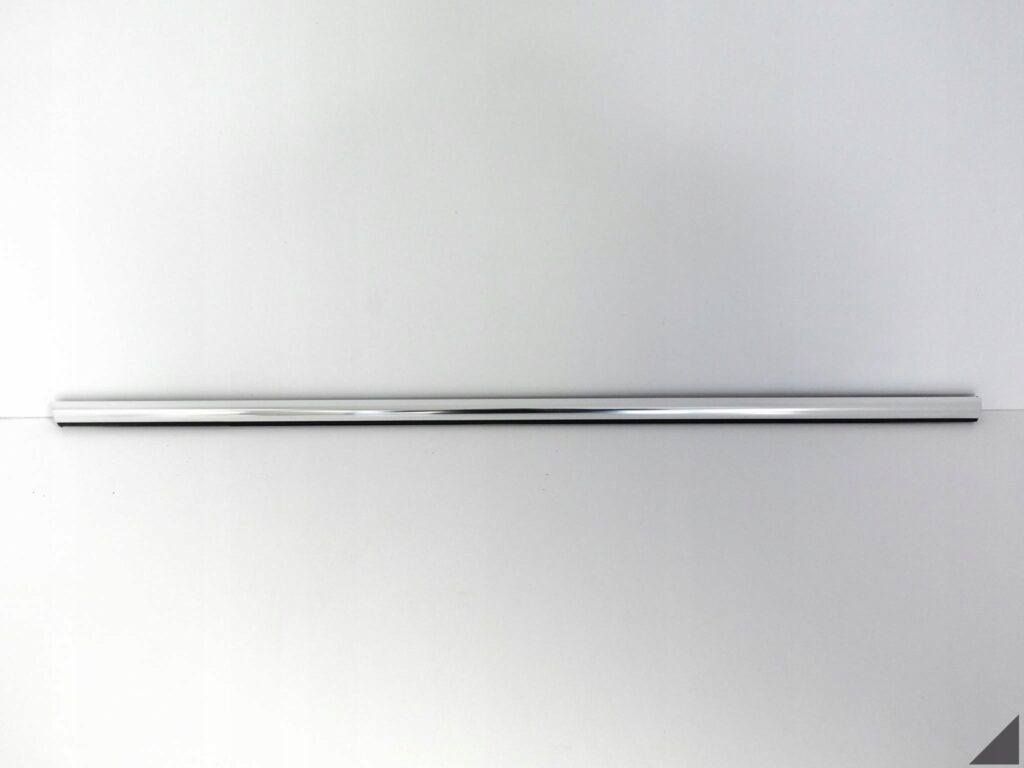 VW TOUAREG III 760 CR7 LIFT 18- LISTWA ZGARNIAJĄCA SZYBY LEWA TYŁ CHROM VW TOUAREG III 760 CR7 LIFT 18- LISTWA ZGARNIAJĄCA SZYBY LEWA TYŁ CHROM