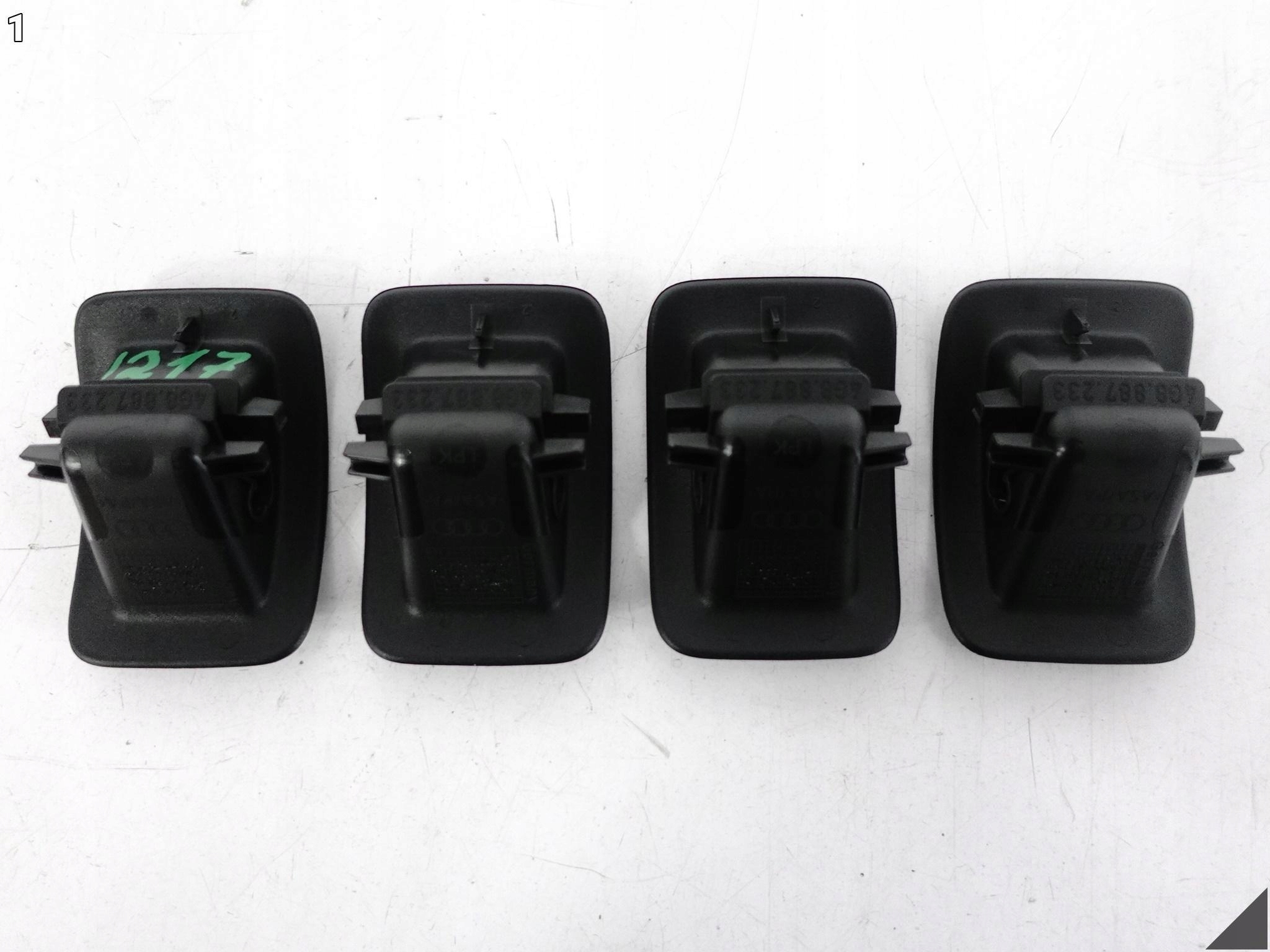 AUDI RS7 A7 4G8 RS6 A6 4G0 C7 LIFT 10-18 OSŁONA ZAŚLEPKA MOCOWANIE ISOFIX AUDI RS7 A7 4G8 RS6 A6 4G0 C7 LIFT 10-18 OSŁONA ZAŚLEPKA MOCOWANIE ISOFIX - obrazek 2