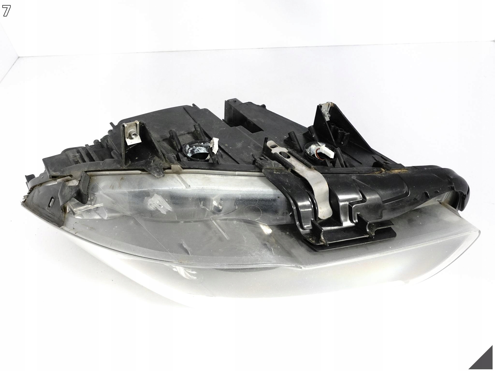 BMW 5 F10 F11 VFL 10-13 LAMPA XENON+LED NIESKRĘTNA LEWA PRZÓD EUROPA BMW 5 F10 F11 VFL 10-13 LAMPA XENON+LED NIESKRĘTNA LEWA PRZÓD EUROPA - obrazek 8