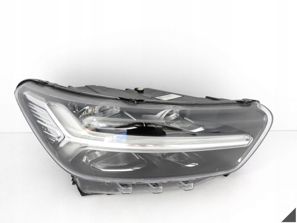 VOLVO XC40 II 17- LAMPA FULL LED PRAWA PRZÓD EUROPA HL DTD BTA-RQA 31655982 VOLVO XC40 II 17- LAMPA FULL LED PRAWA PRZÓD EUROPA HL DTD BTA-RQA 31655982
